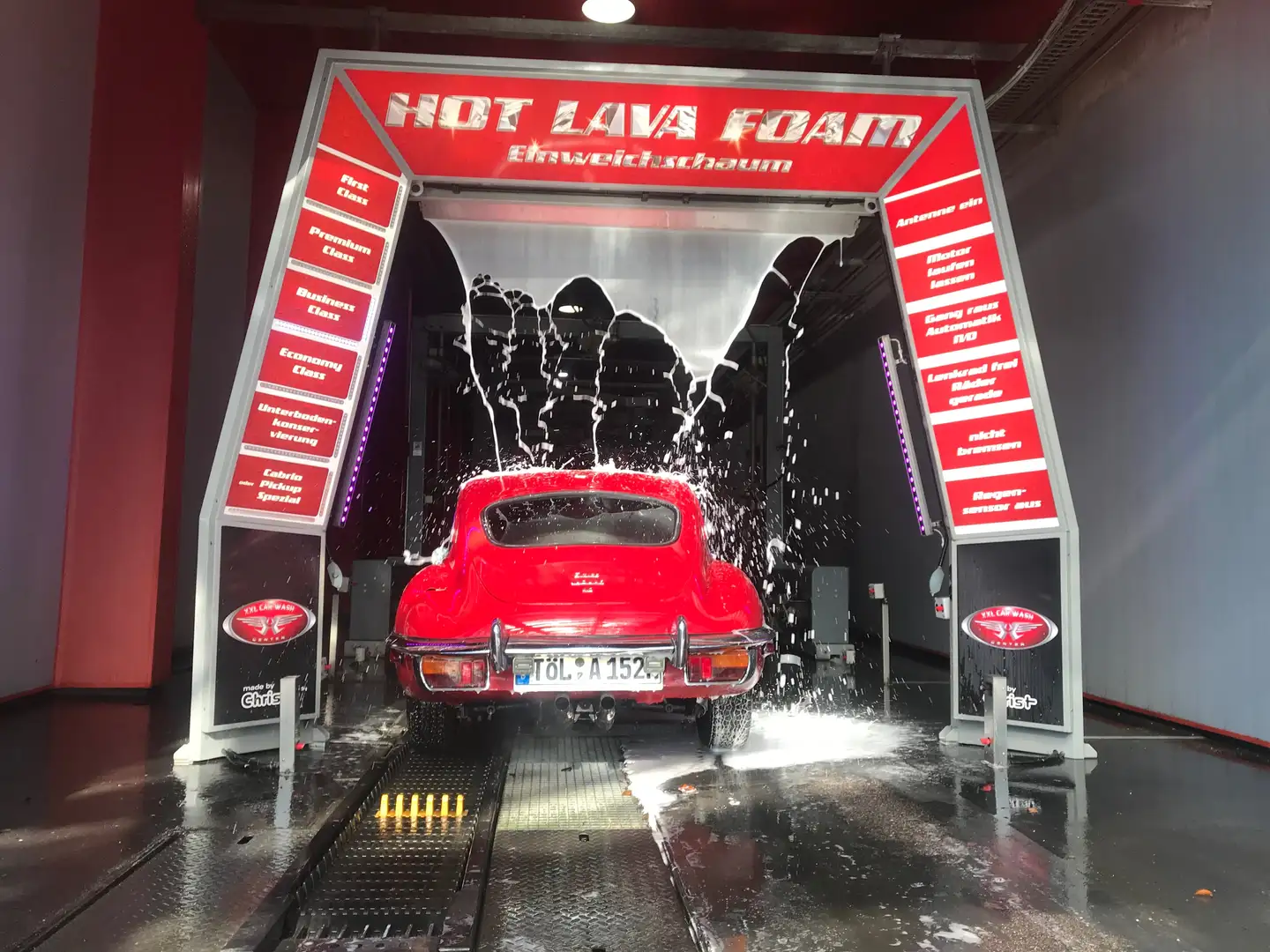 Jaguar E-Type 2+2 Serie 2 Czerwony - 2