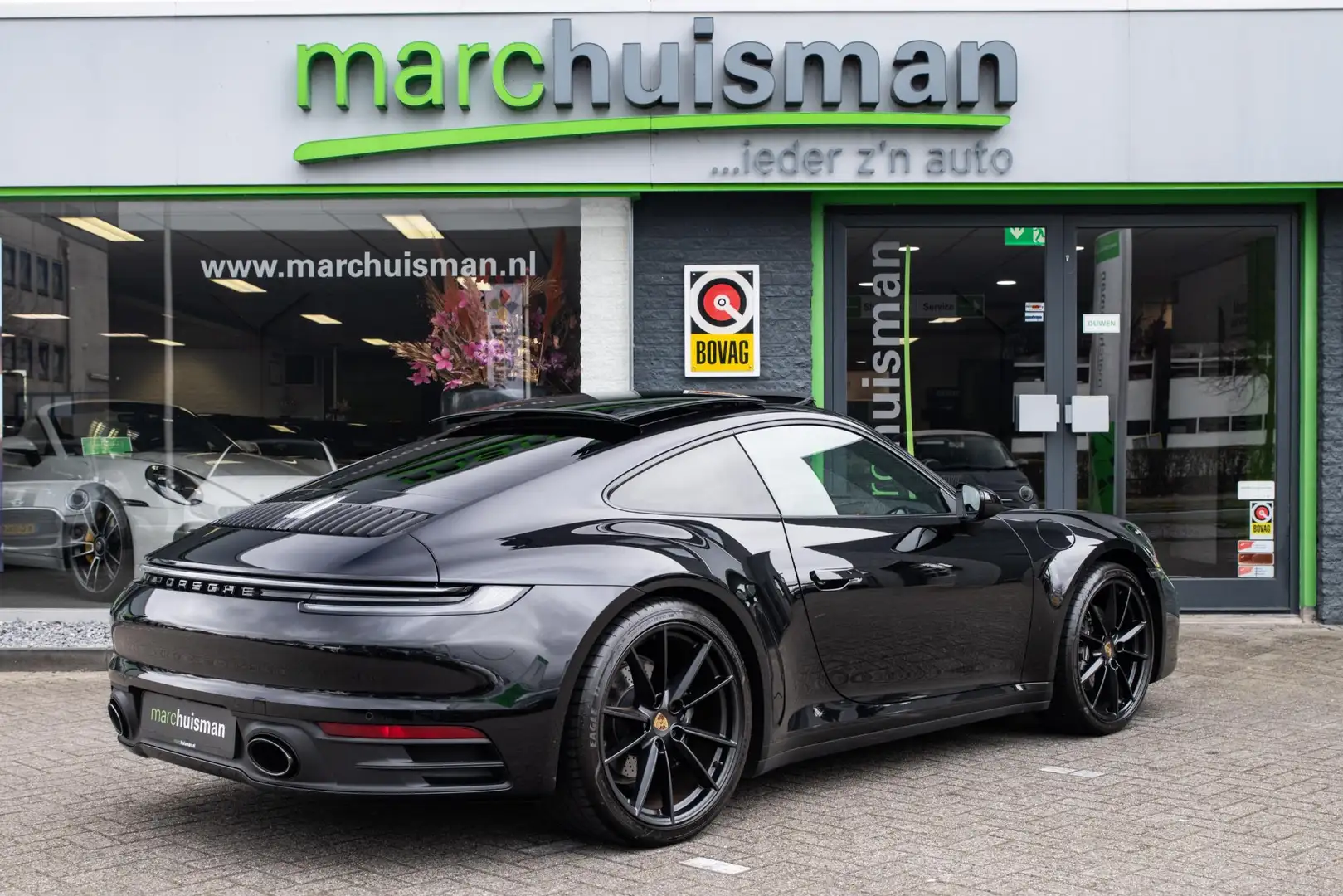 Porsche 992 3.0 Carrera / GLASDAK / MEMORY / BOSE / CAMERA Zwart - 2