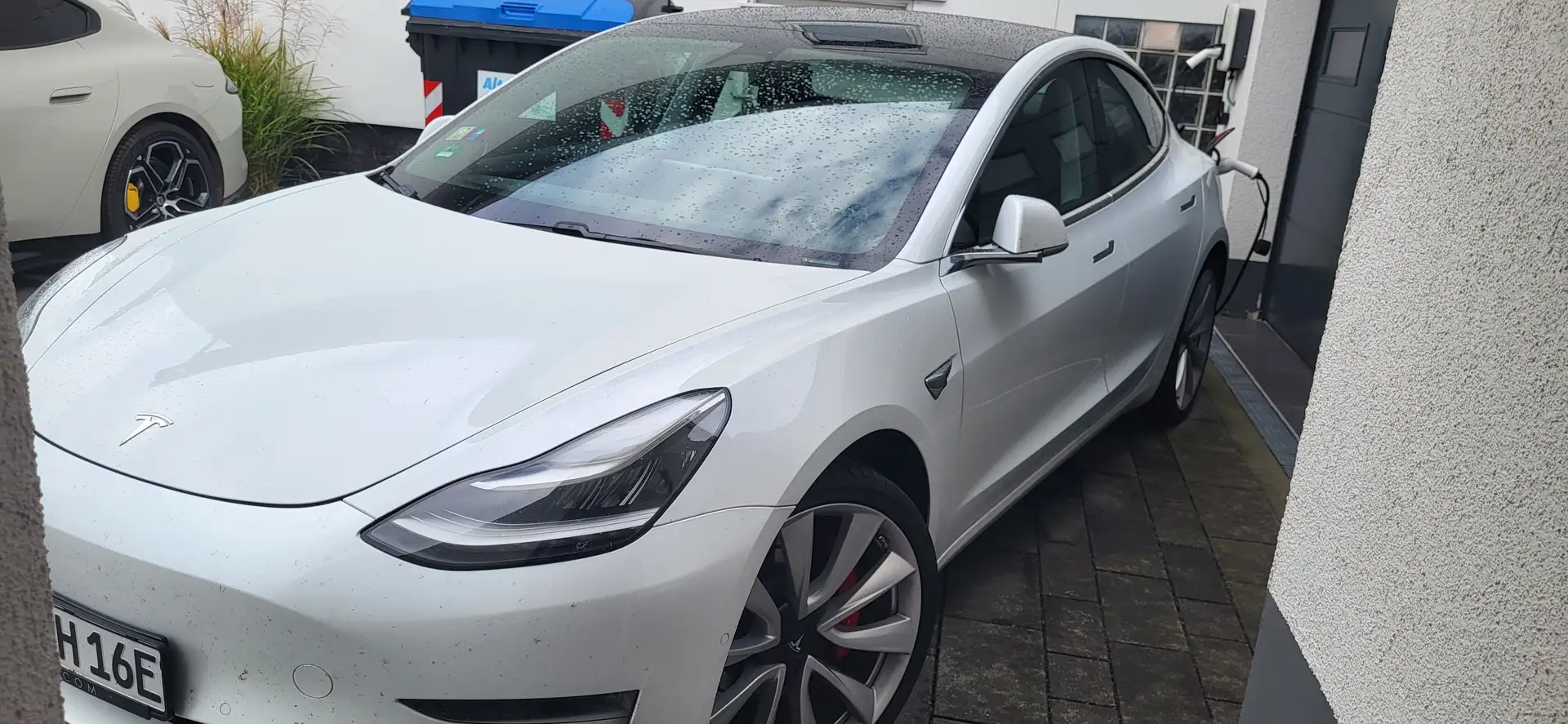 Tesla Model 3 Model 3 - Performance inkl. FSD (USt ausweisbar) Weiß - 1