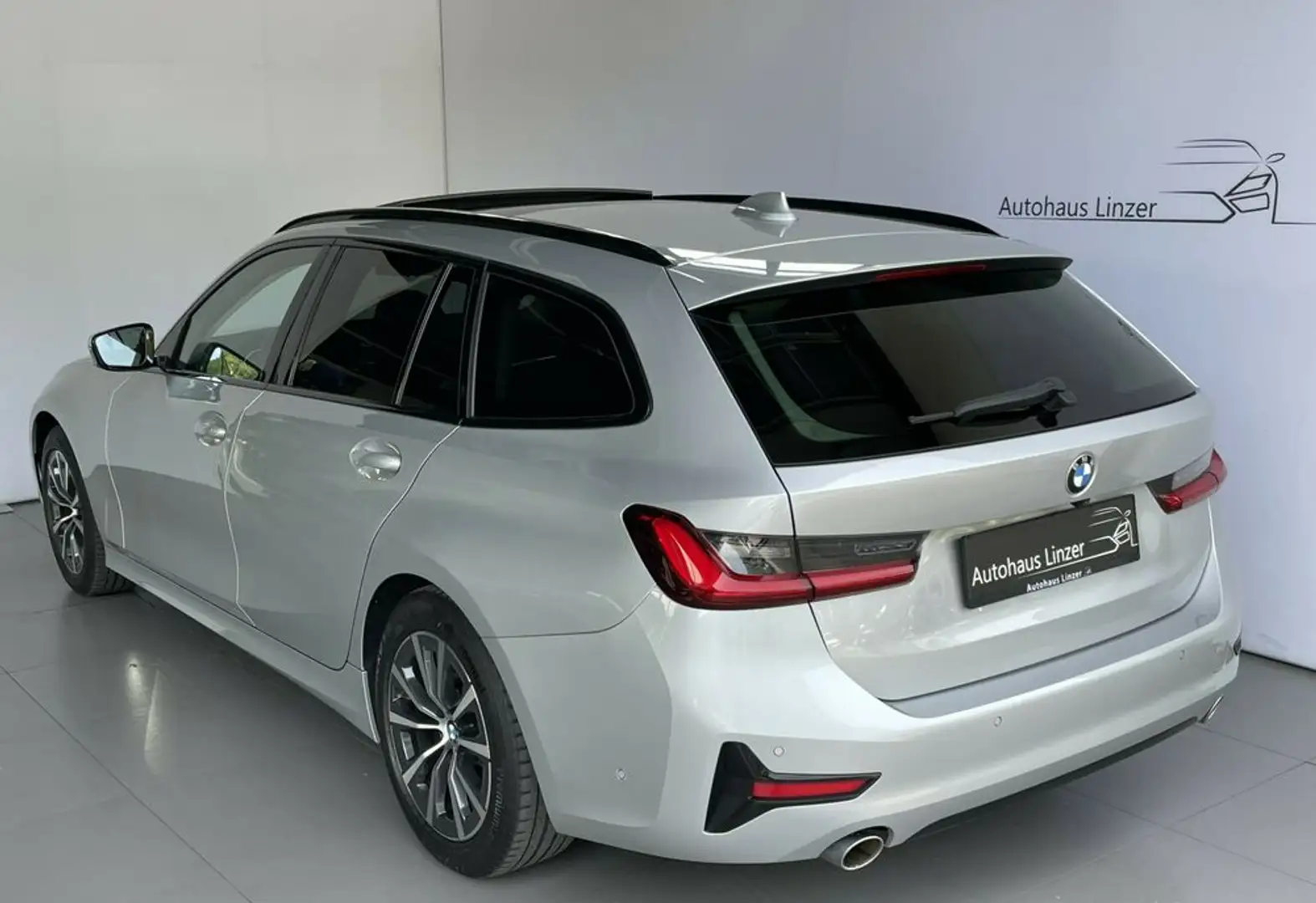 BMW 318 d M-Lenkrad *LED*ACC*360*PANO*Keyless*AHK*HiFi* Plateado - 2