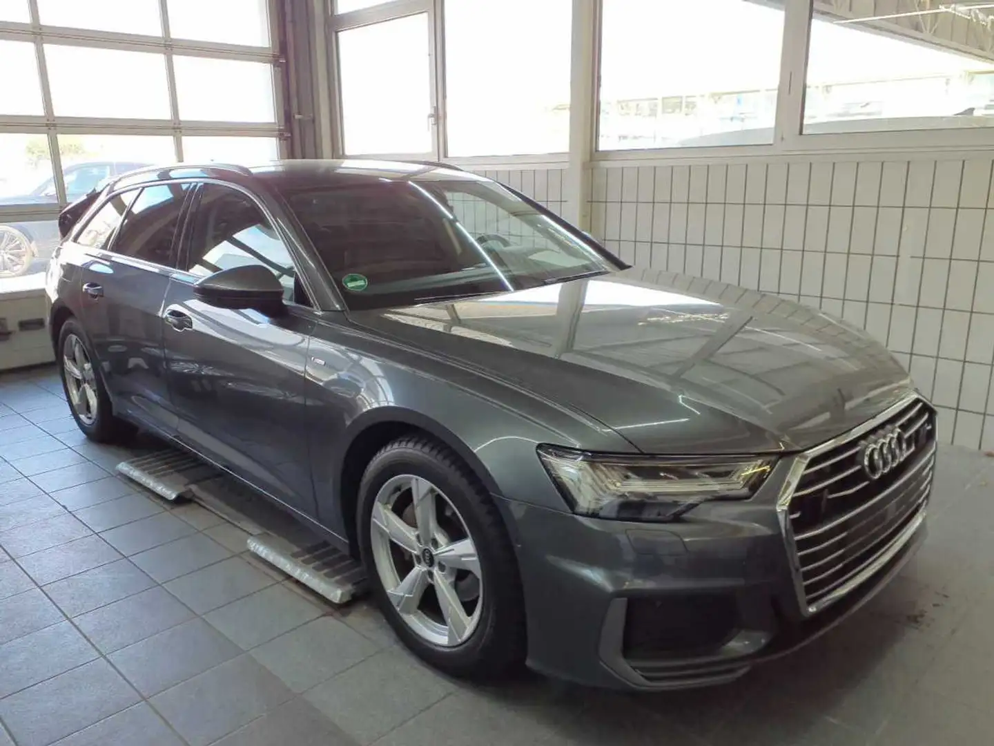 Audi A6 design 40 TDI S line Ext*Tour*Matrix* Grigio - 2