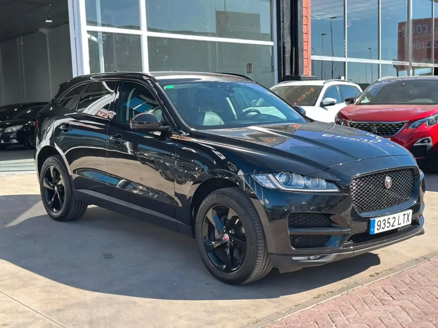 Jaguar F-Pace 2.0i4D R-Sport Aut. AWD 180 Negro - 1