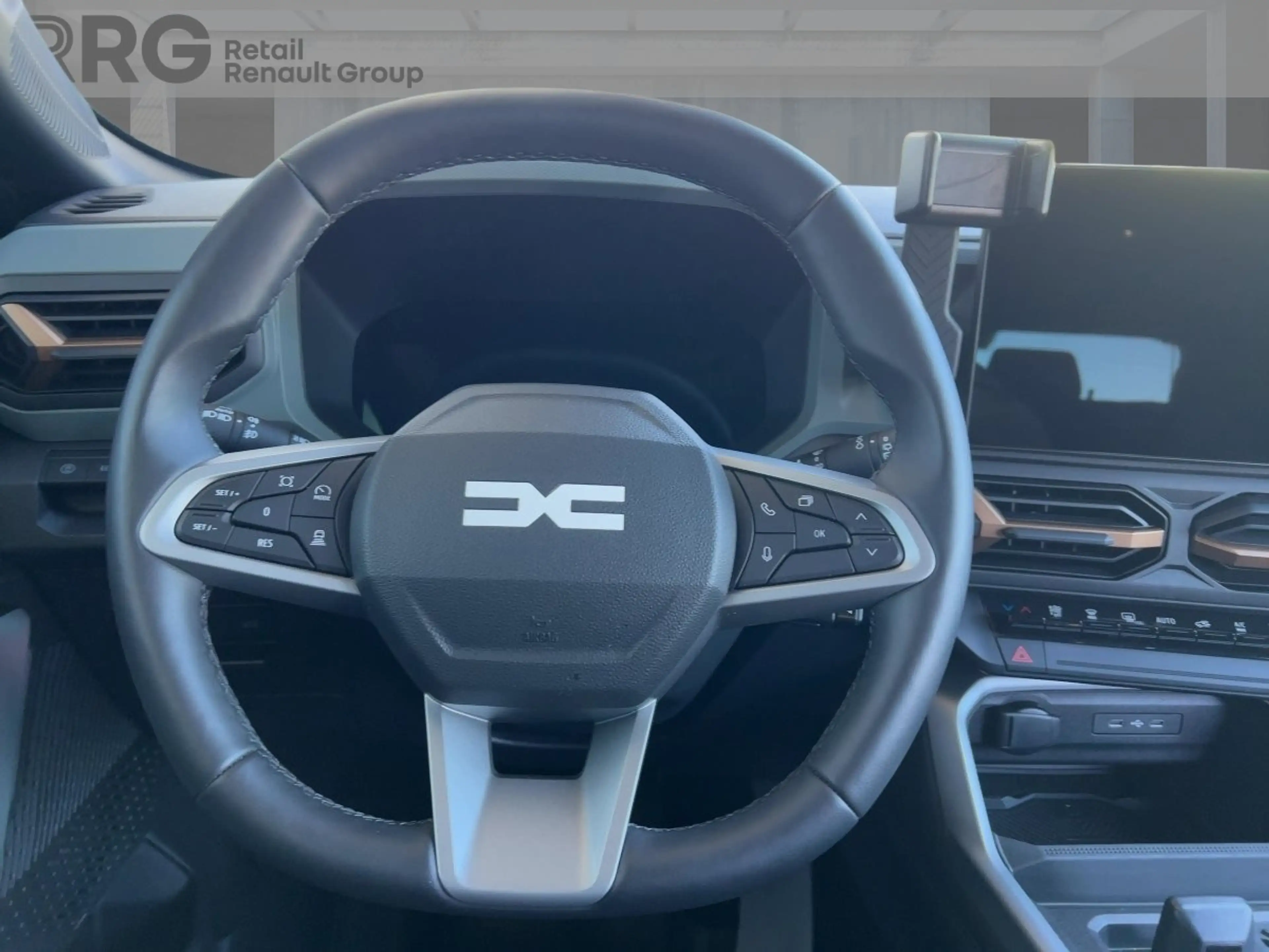 Dacia Bigster Extreme HYBRID 155 Rückfahrkamera PDC SD — photo 11
