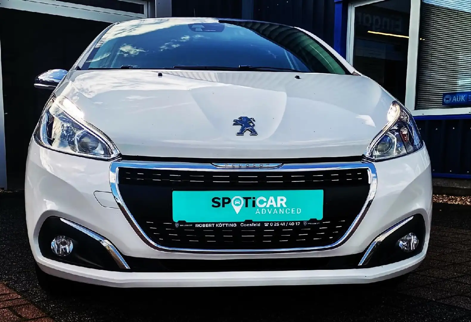 Peugeot 208 Allure + GT-Line Paket, Sitzheizung Weiß - 1