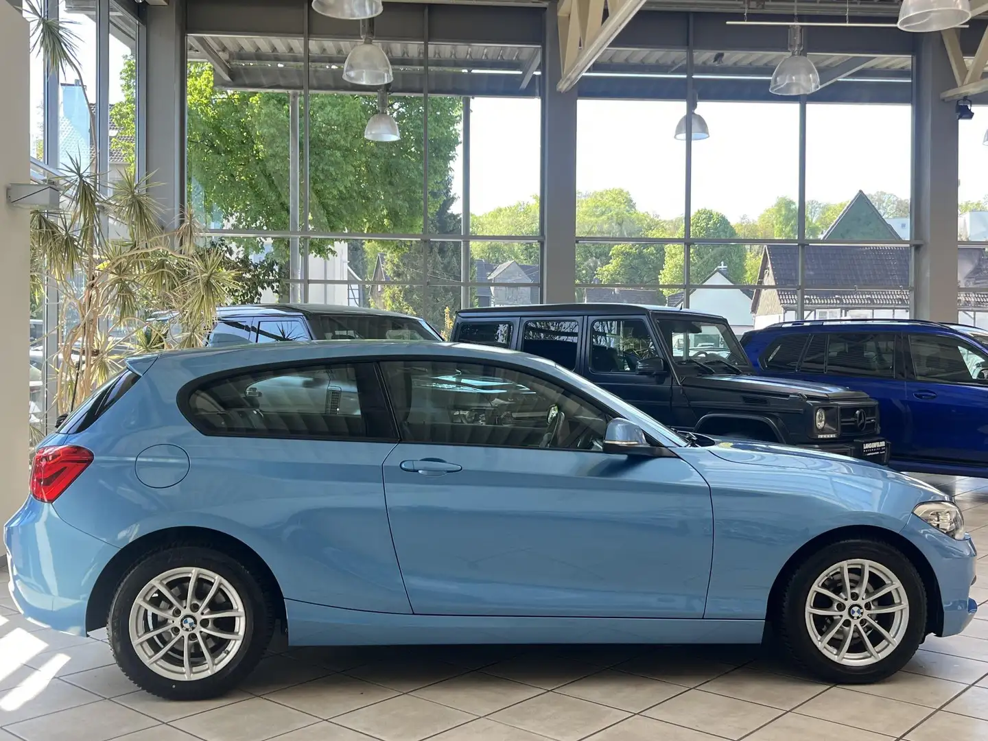 BMW 118 118i Advantage AUTOMATIK|ALLWETTER|PDC|SHZ|2.HAND Blau - 2