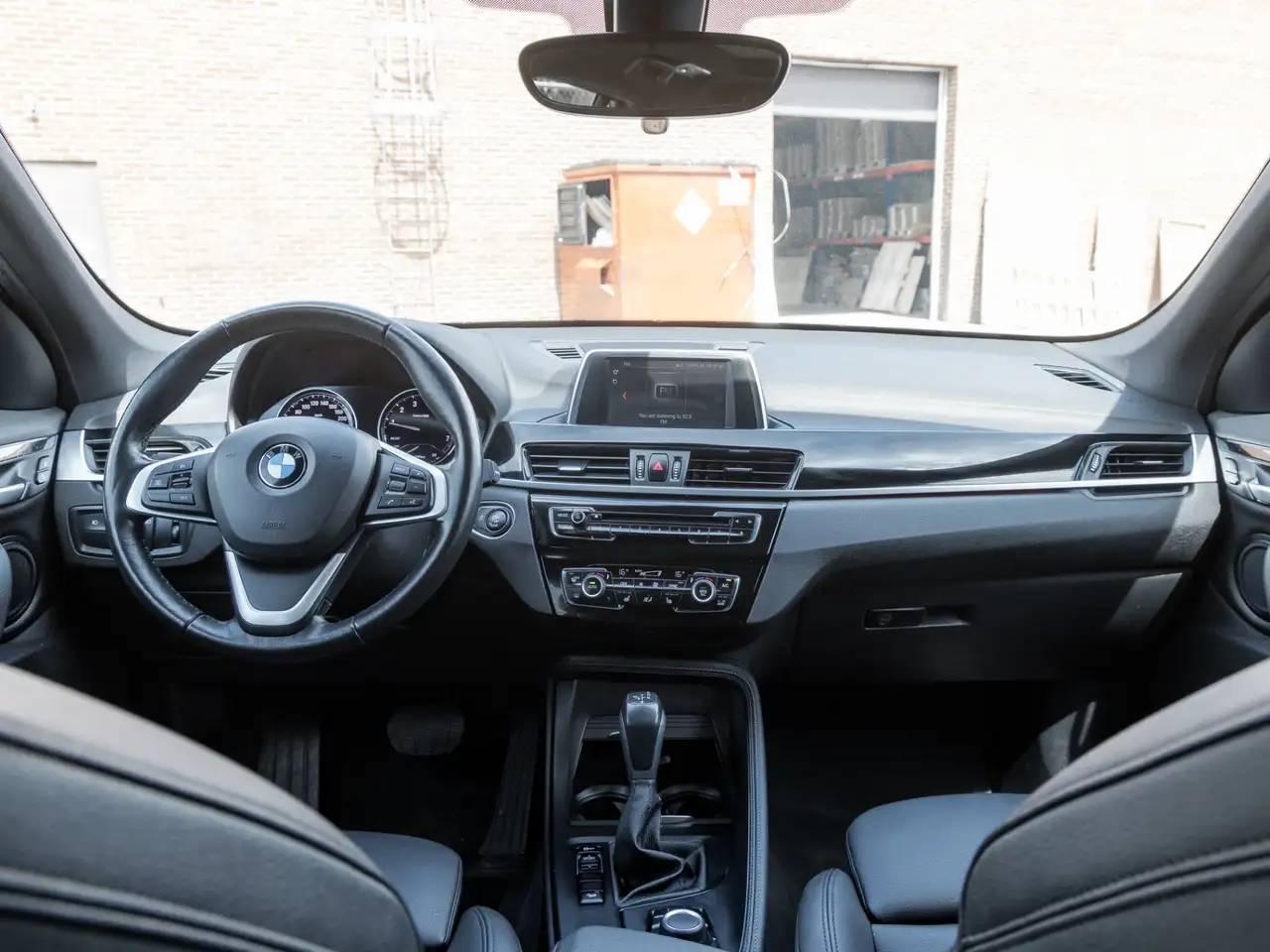 BMW X1 photo BMW X1