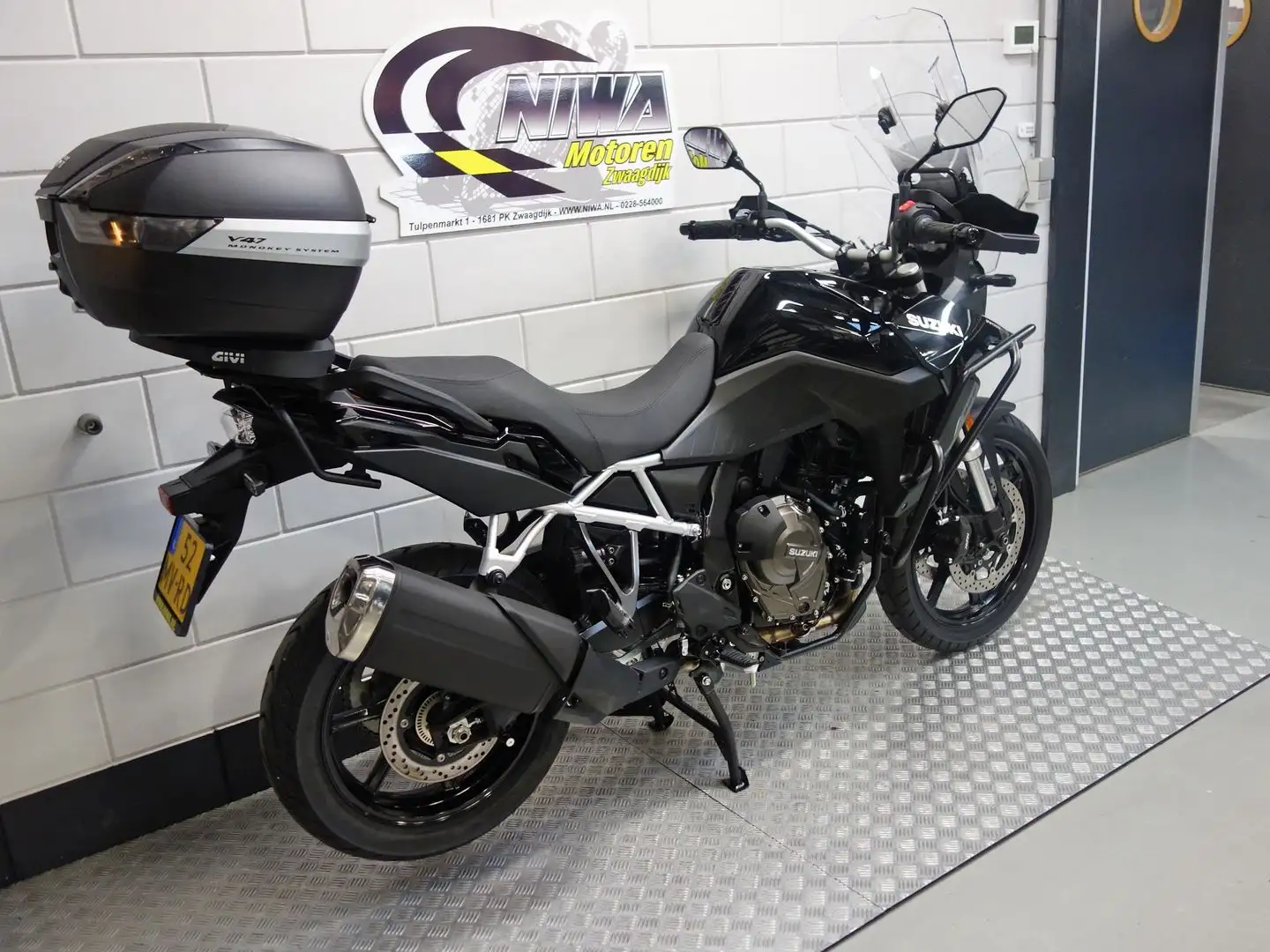 Suzuki V-Strom 800 Zwart - 2