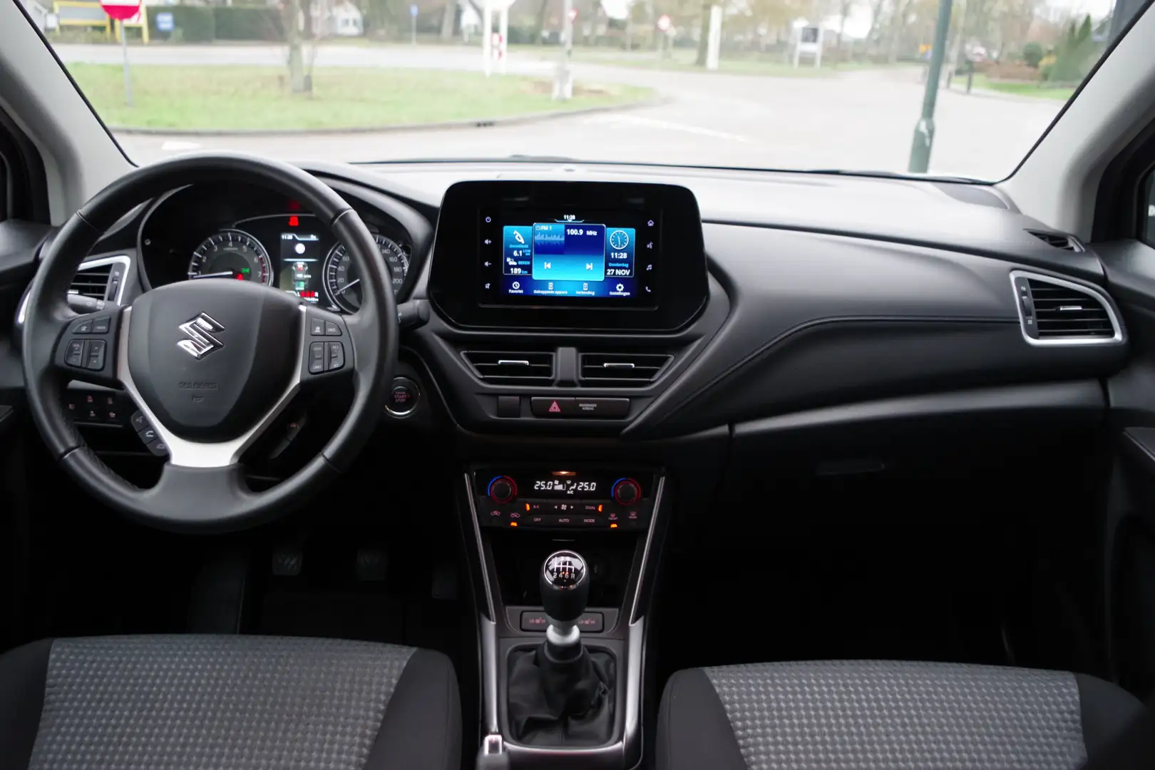 Suzuki S-Cross 1.4 Boosterjet 130 PK Select Smart Hybrid, Climate Grau - 2