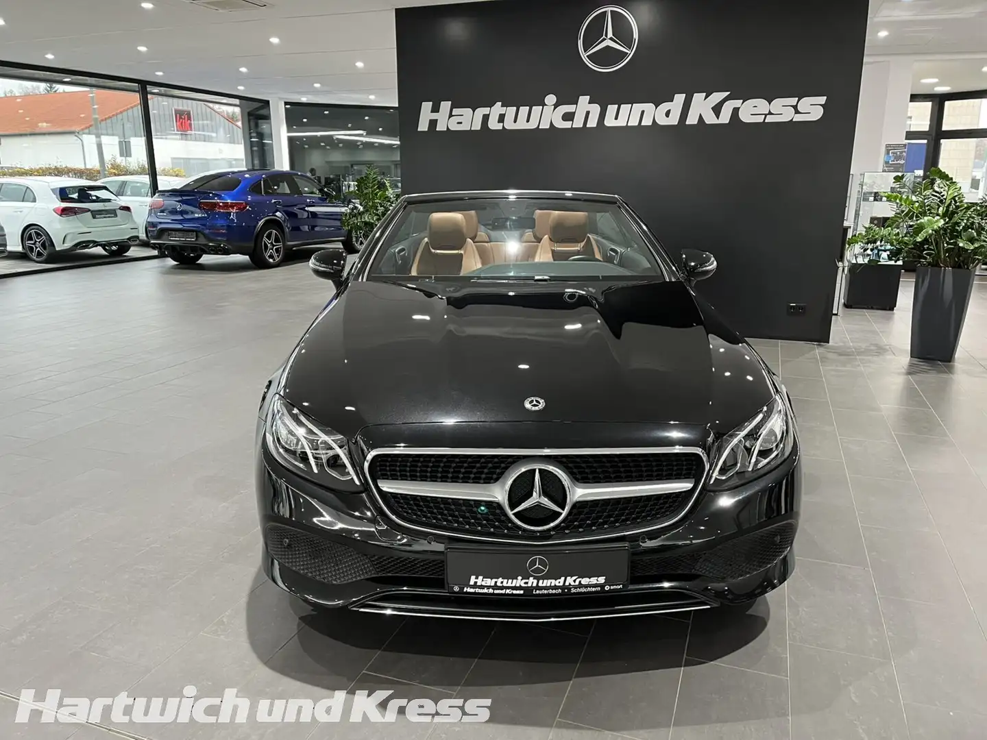 Mercedes-Benz E 200 E 200 Avantgarde+Leder+Airscarf+Kamera+LED+Magic Schwarz - 2