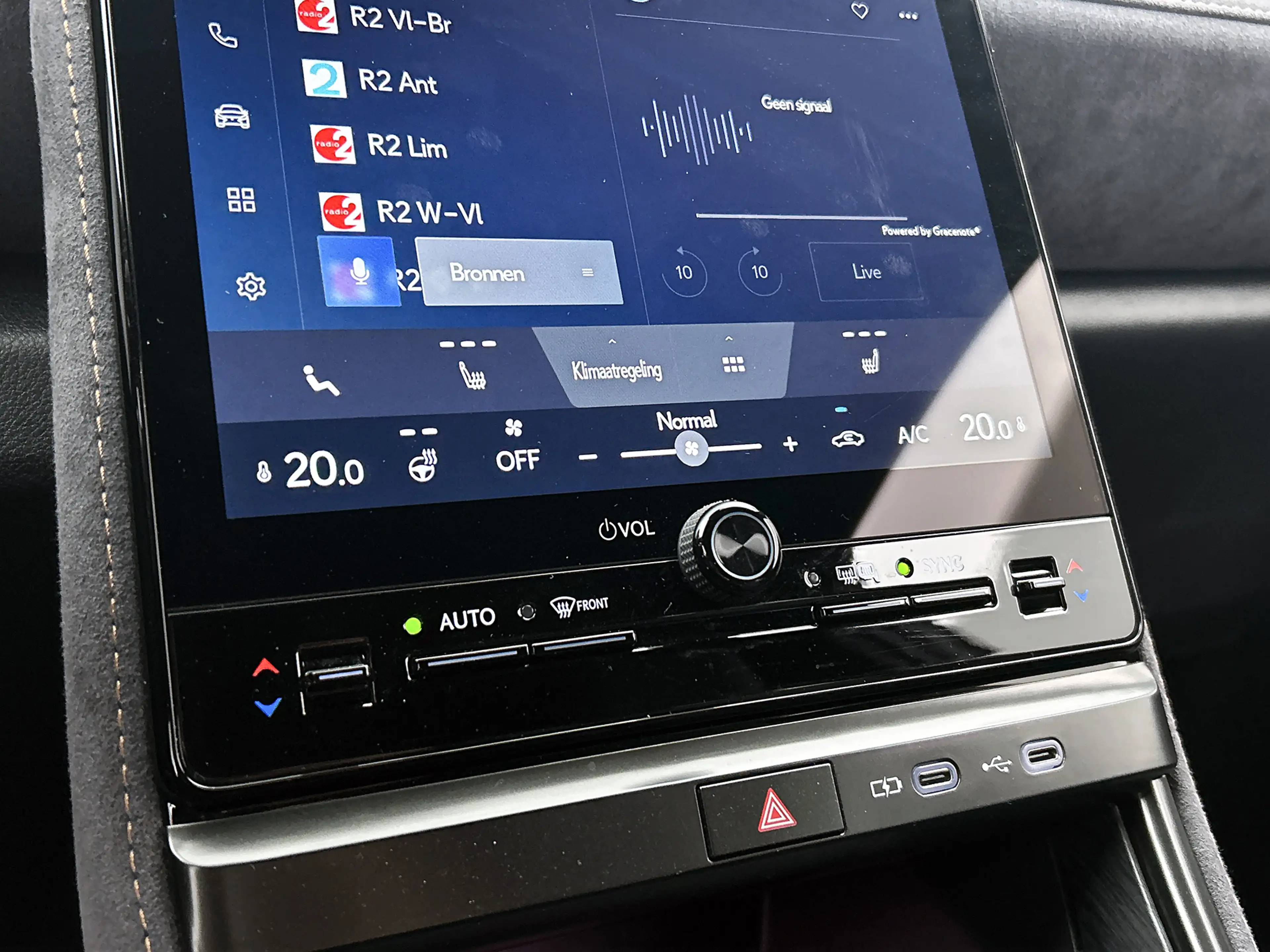 Lexus LBX Cool 2WD | Apple CarPlay / Android Auto (Navigatie — photo 10