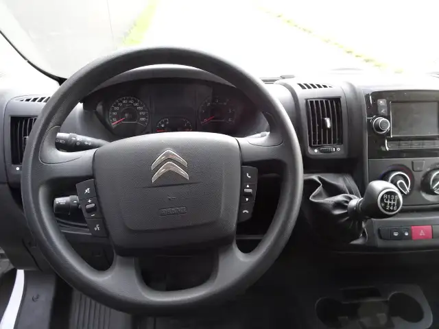 Citroen Jumper view 4