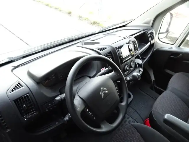 Citroen Jumper view 3