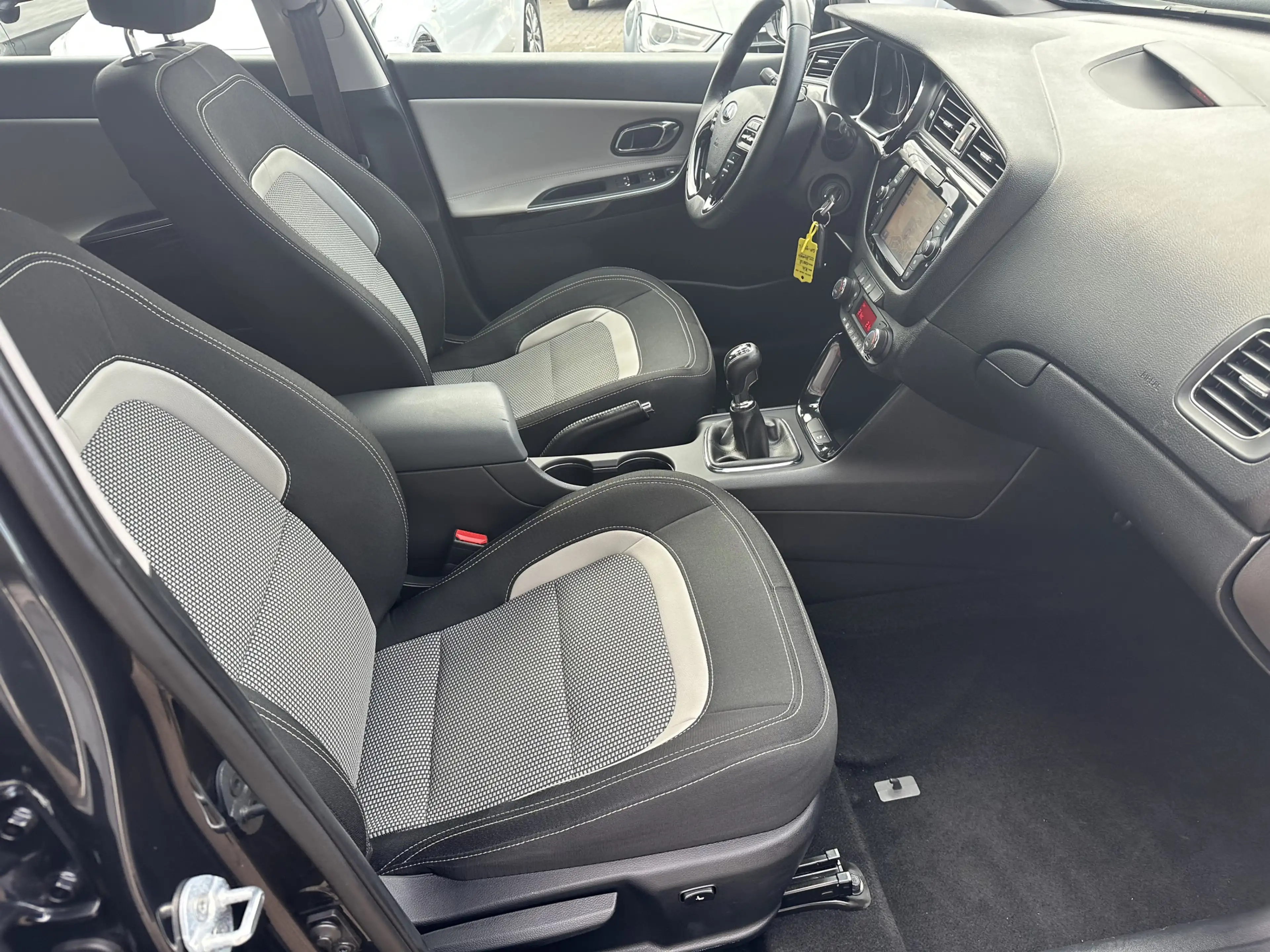 Kia Ceed SW / cee'd SW Sportswagon 1.6 GDI DynamicLine — photo 5