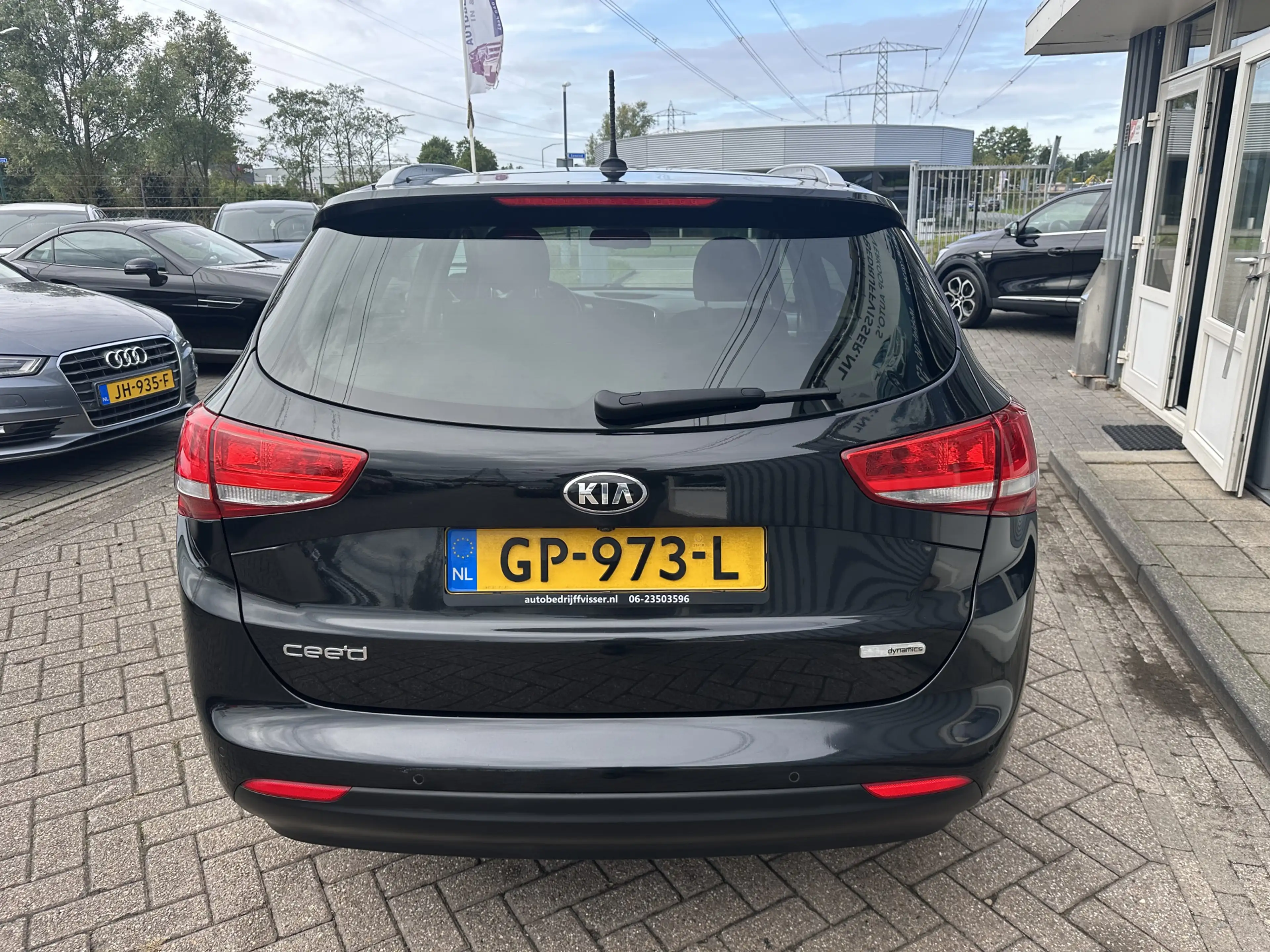 Kia Ceed SW / cee'd SW Sportswagon 1.6 GDI DynamicLine — photo 9