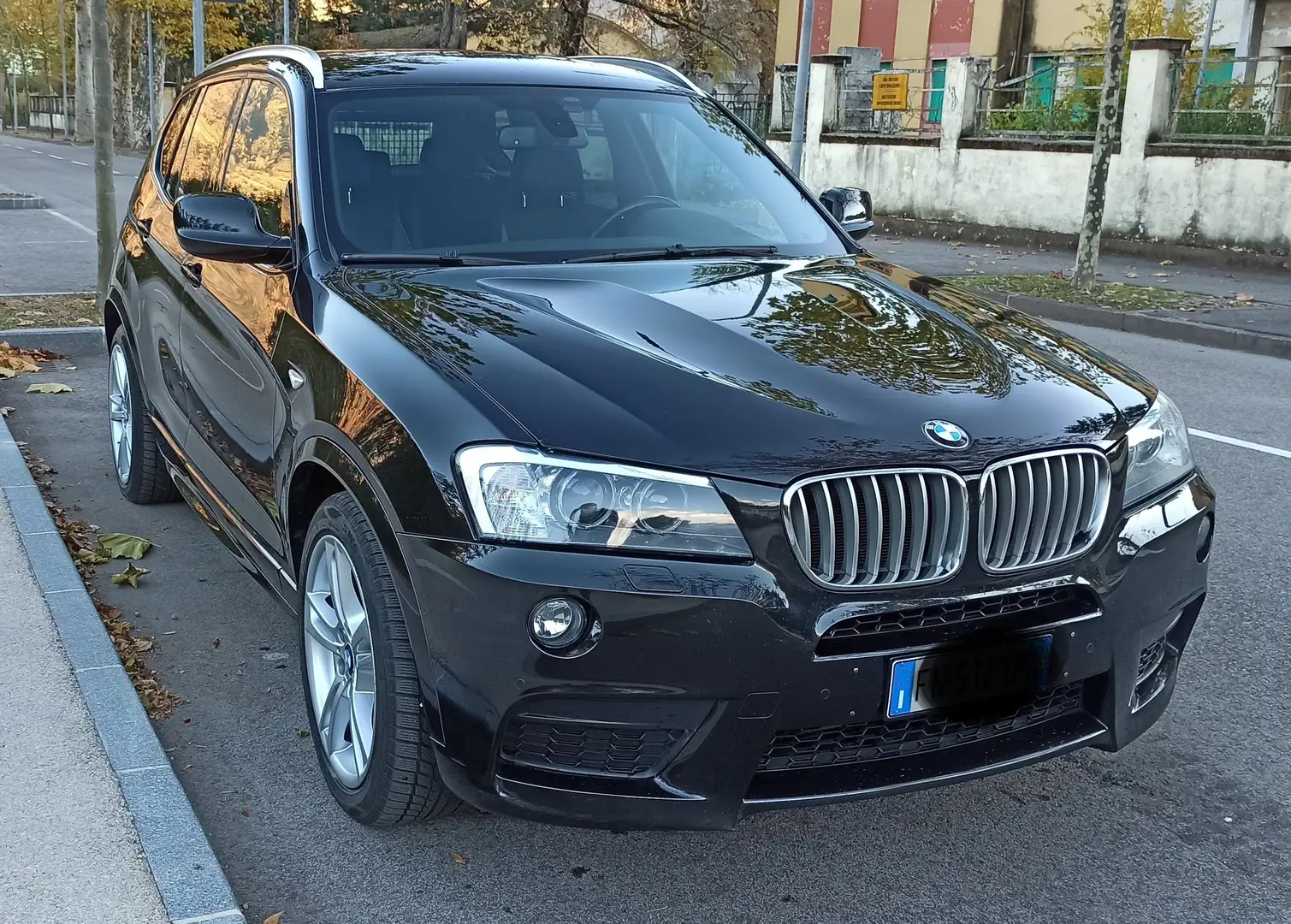 BMW X3 xdrive30dA M-Sport Fekete - 2