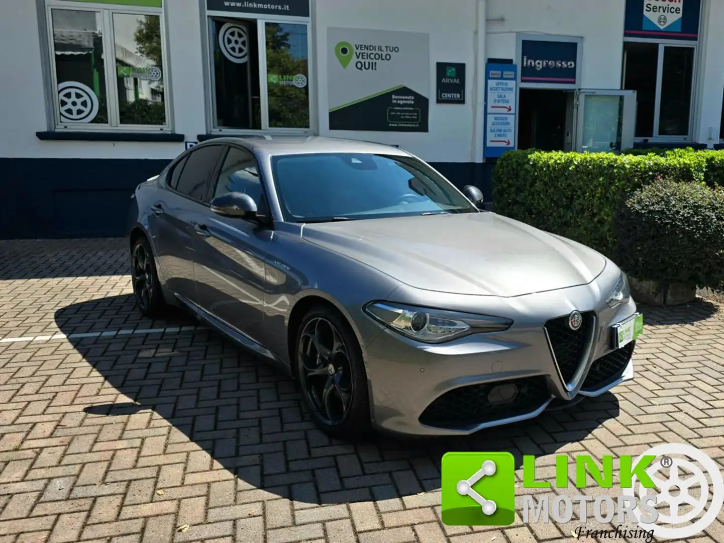 Alfa Romeo Giulia 2.2 Turbodiesel 210 CV AT8 AWD Q4 Veloce Grigio - 1