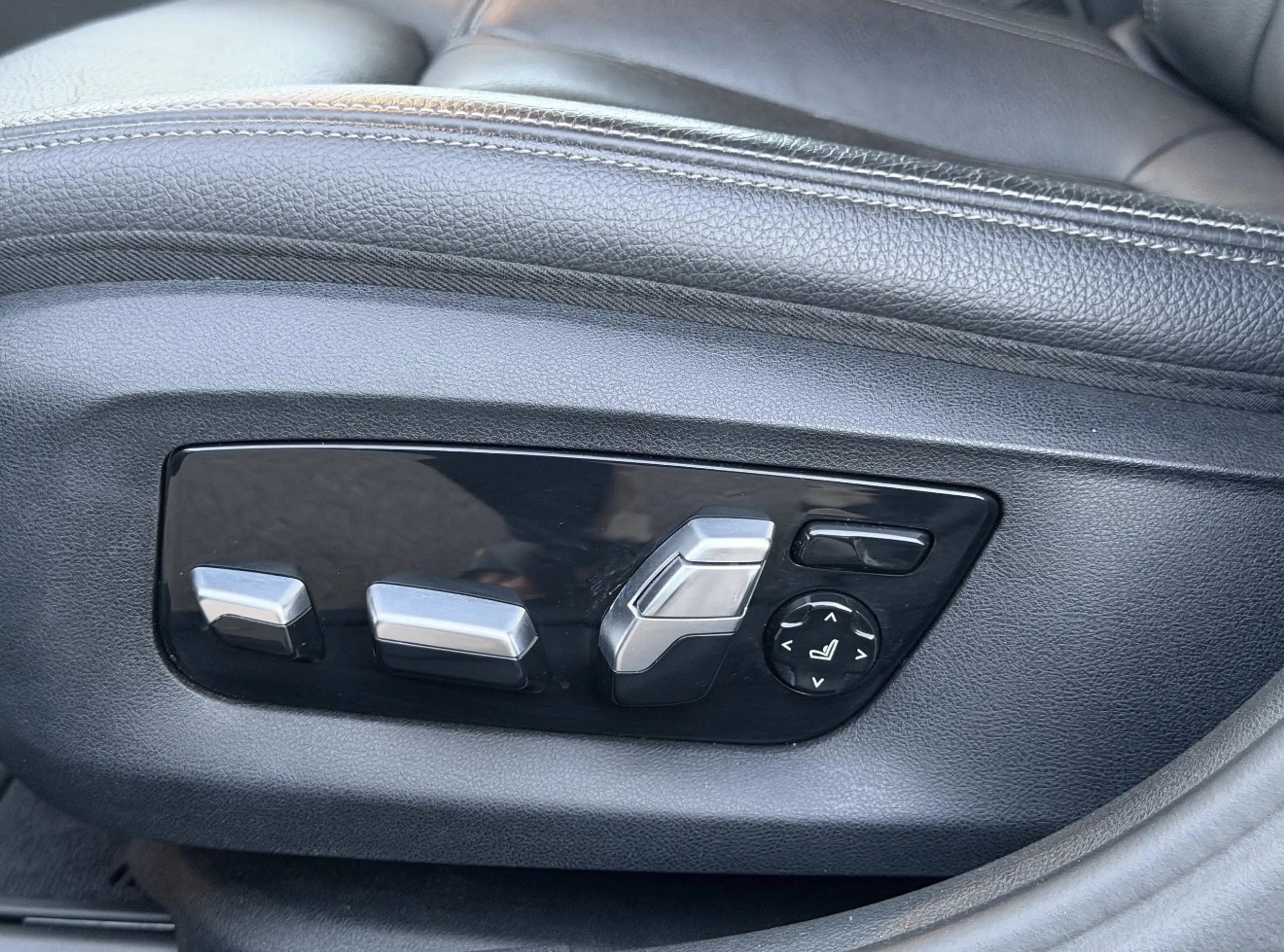 BMW 520 520 d xDrive — photo 13