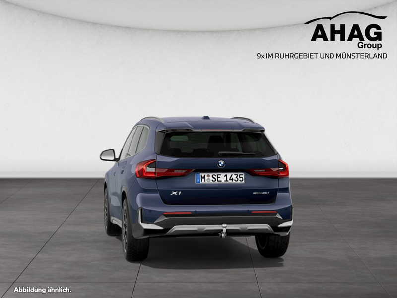 BMW X1 sDrive20i  xLine — photo 7
