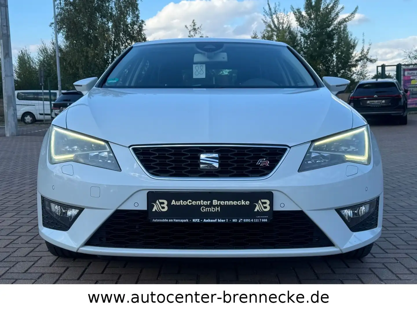 SEAT Leon FR 1.8 Ltr Bílá - 2
