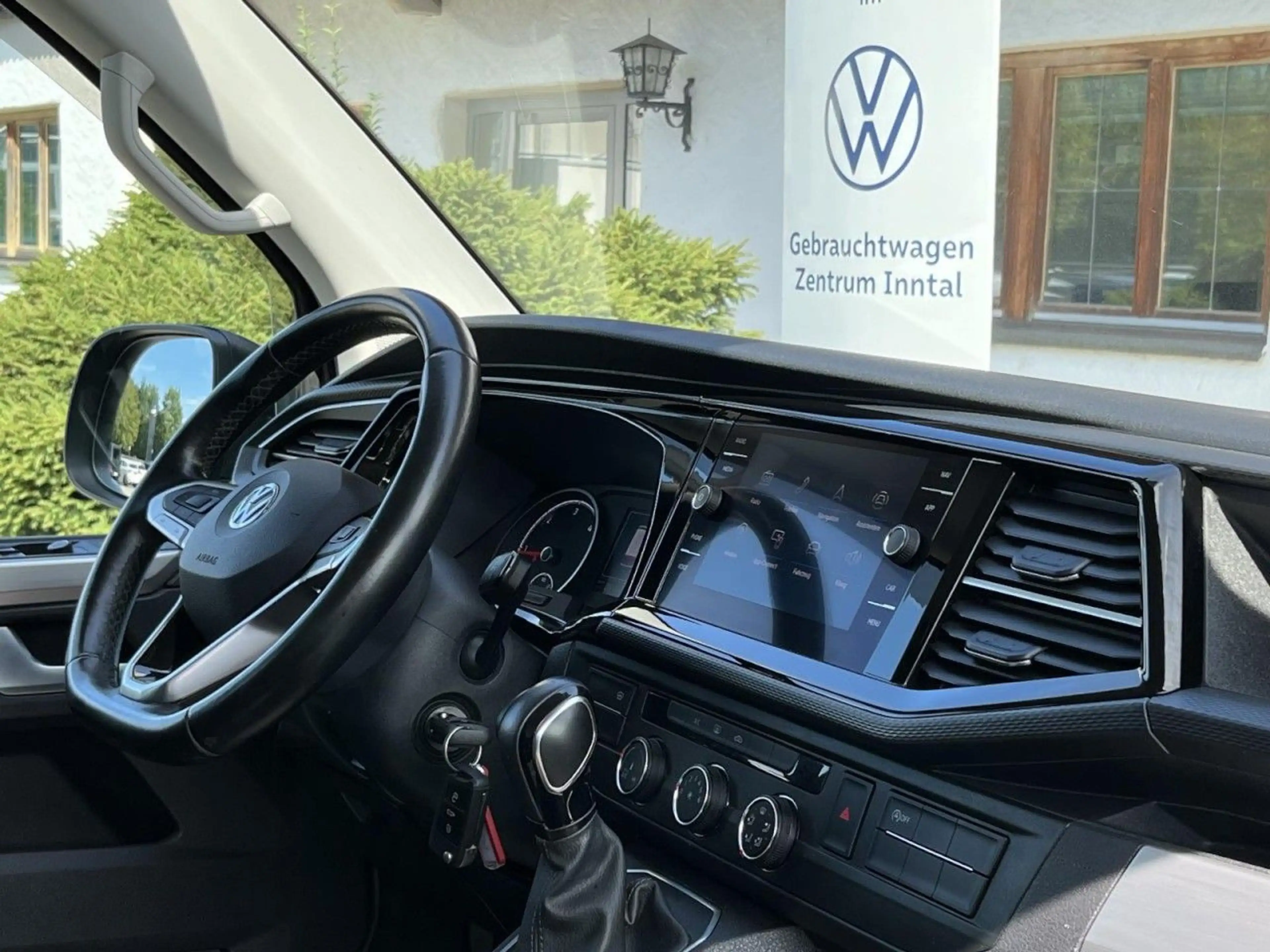 Volkswagen T6.1 Multivan Comfortline 2,0 TDI DSG (Standh.+N — photo 13