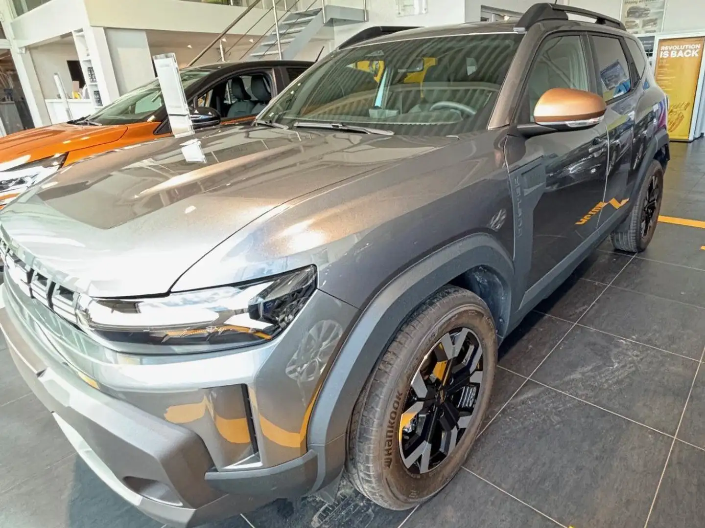 Dacia Duster 1.2 TCe Extreme Grijs - 1