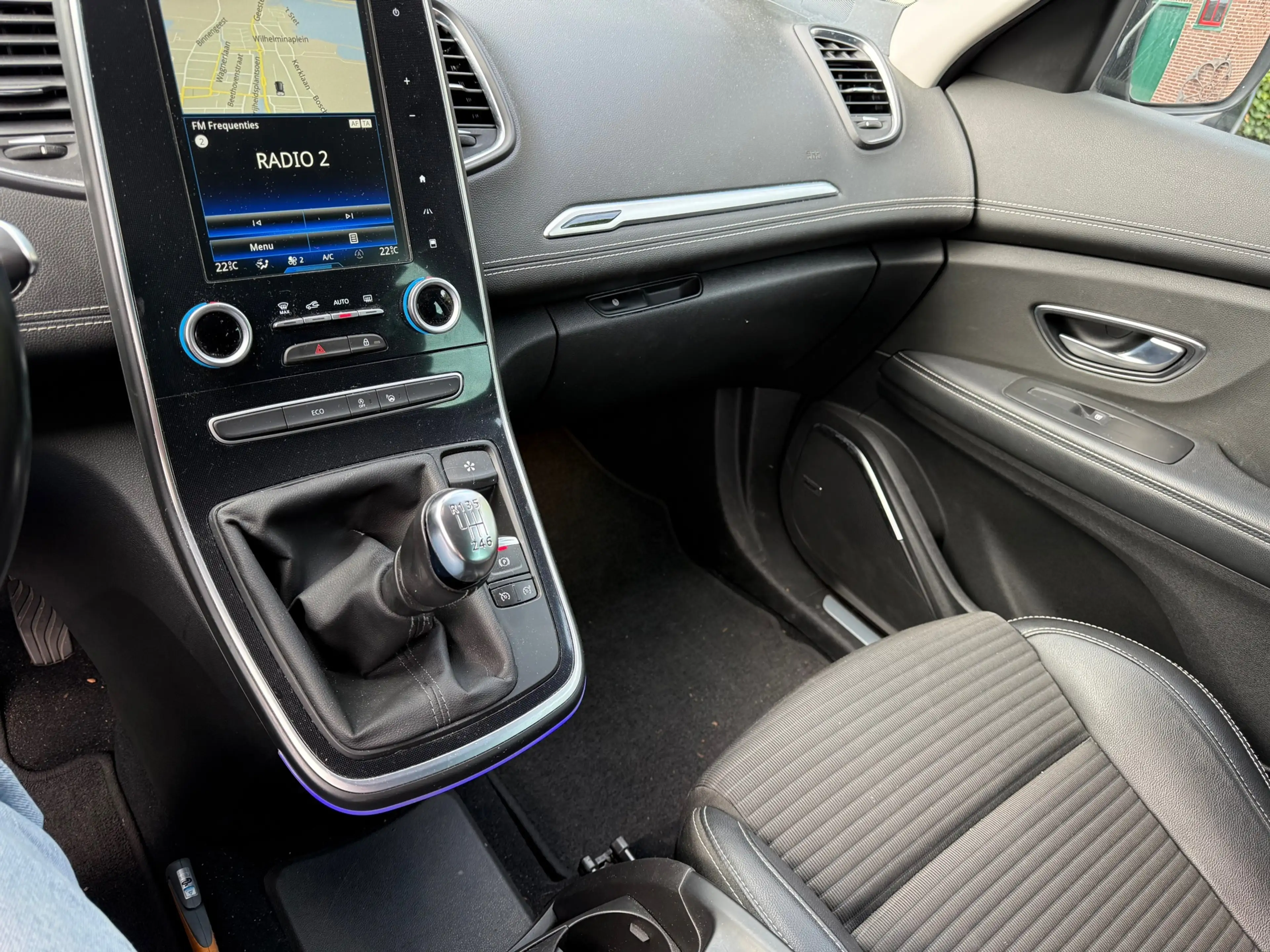 Renault Grand Scenic 1.2 TCe Bose / Bluetooth / Camera / Parkeersensore — photo 21