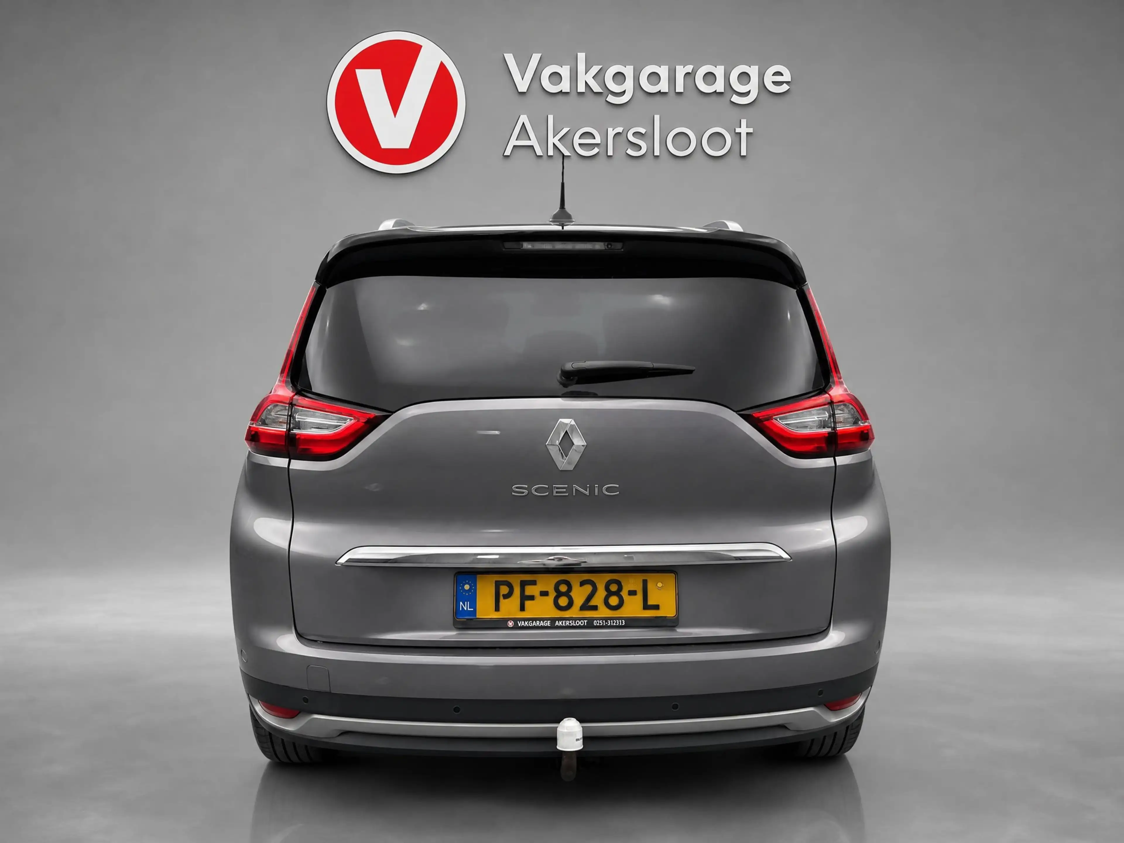 Renault Grand Scenic 1.2 TCe Bose / Bluetooth / Camera / Parkeersensore — photo 8
