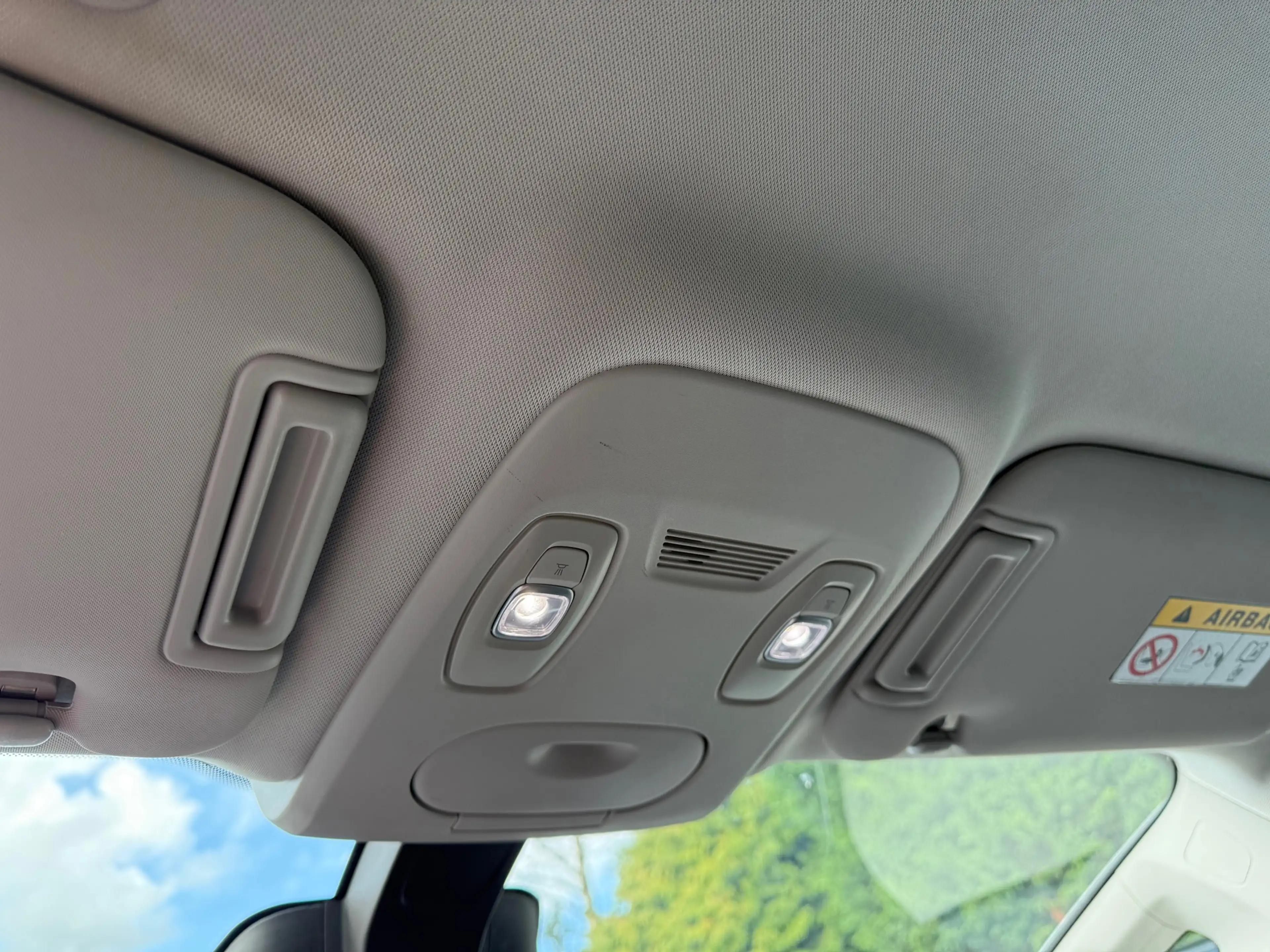 Renault Grand Scenic 1.2 TCe Bose / Bluetooth / Camera / Parkeersensore — photo 20