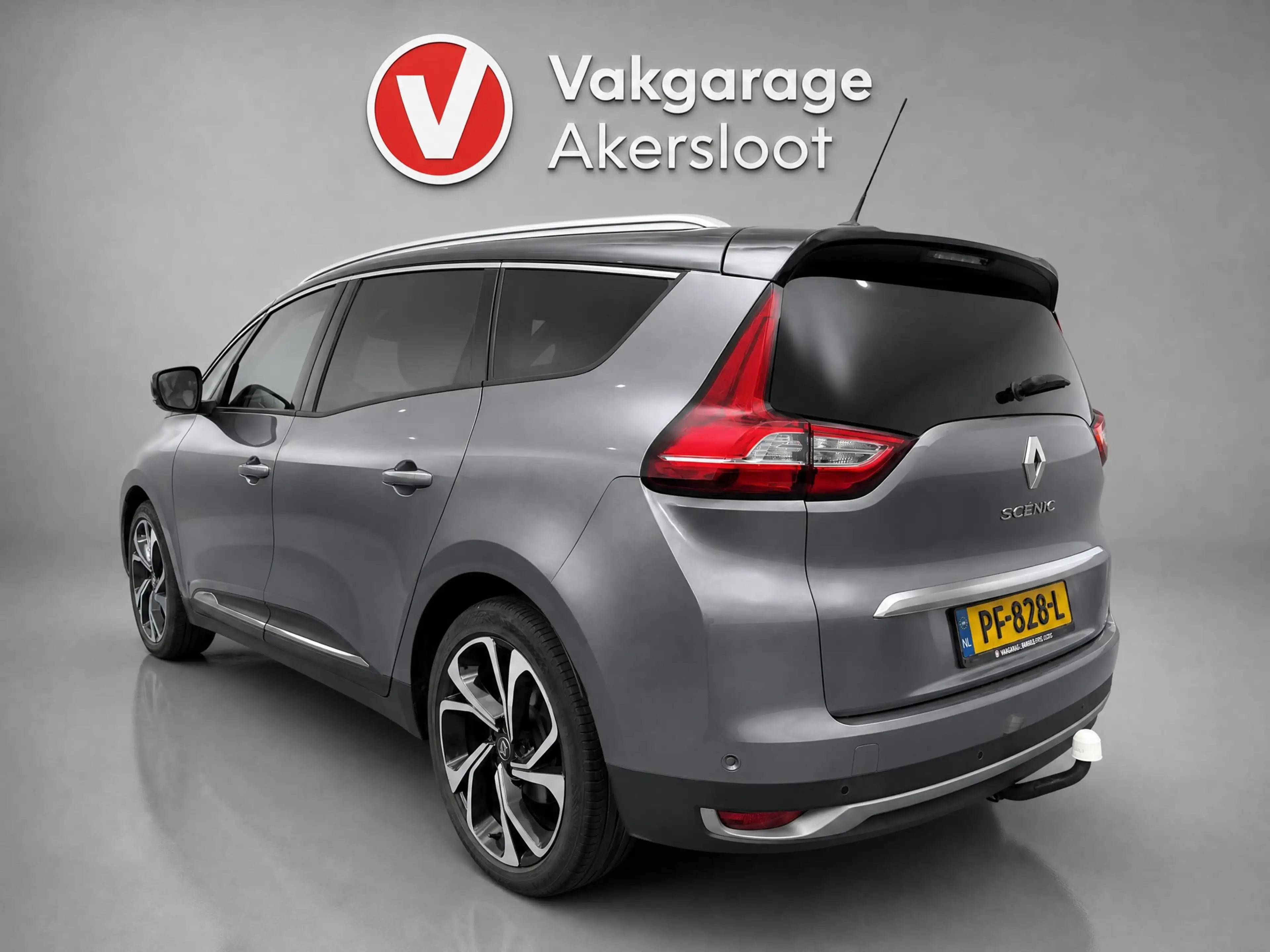 Renault Grand Scenic 1.2 TCe Bose / Bluetooth / Camera / Parkeersensore — photo 3