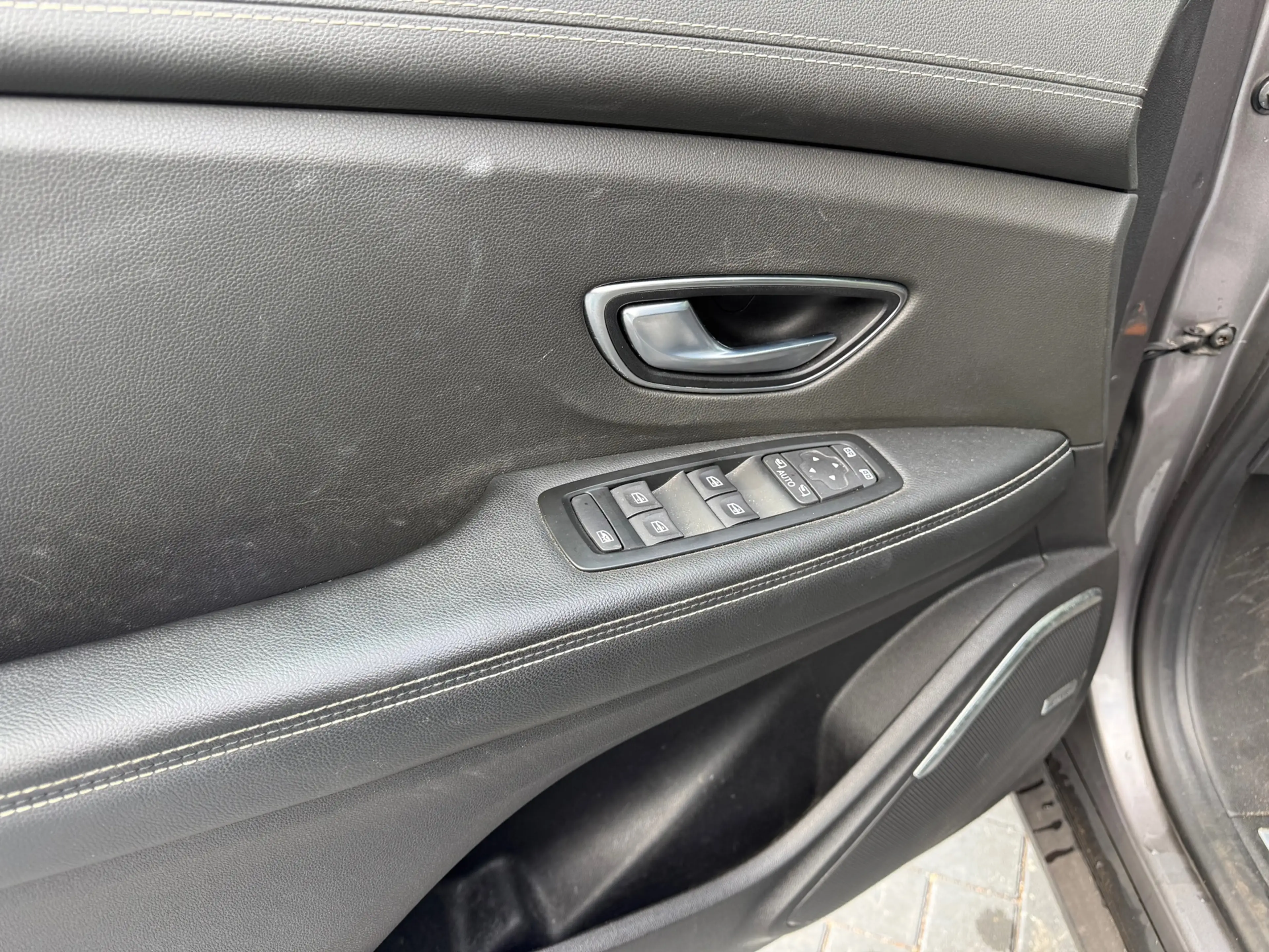 Renault Grand Scenic 1.2 TCe Bose / Bluetooth / Camera / Parkeersensore — photo 23