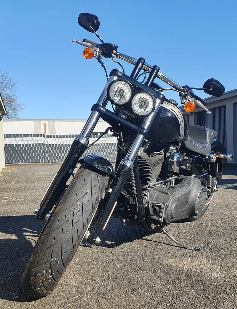 Harley-Davidson Fat Bob Czarny - 1