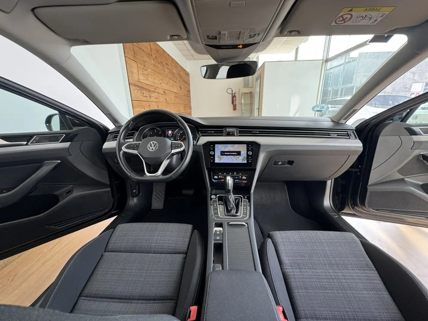 Volkswagen Passat 2.0TDI EVO Executive DSG7 110kW Negro - 2