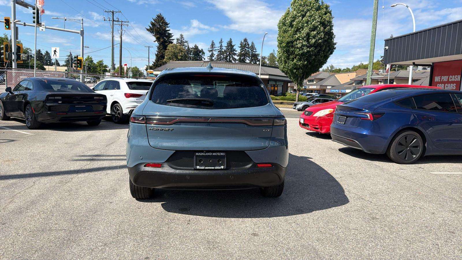 2023 Dodge Hornet — view 4