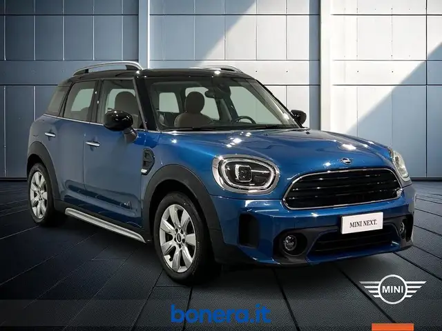 MINI Countryman view 4