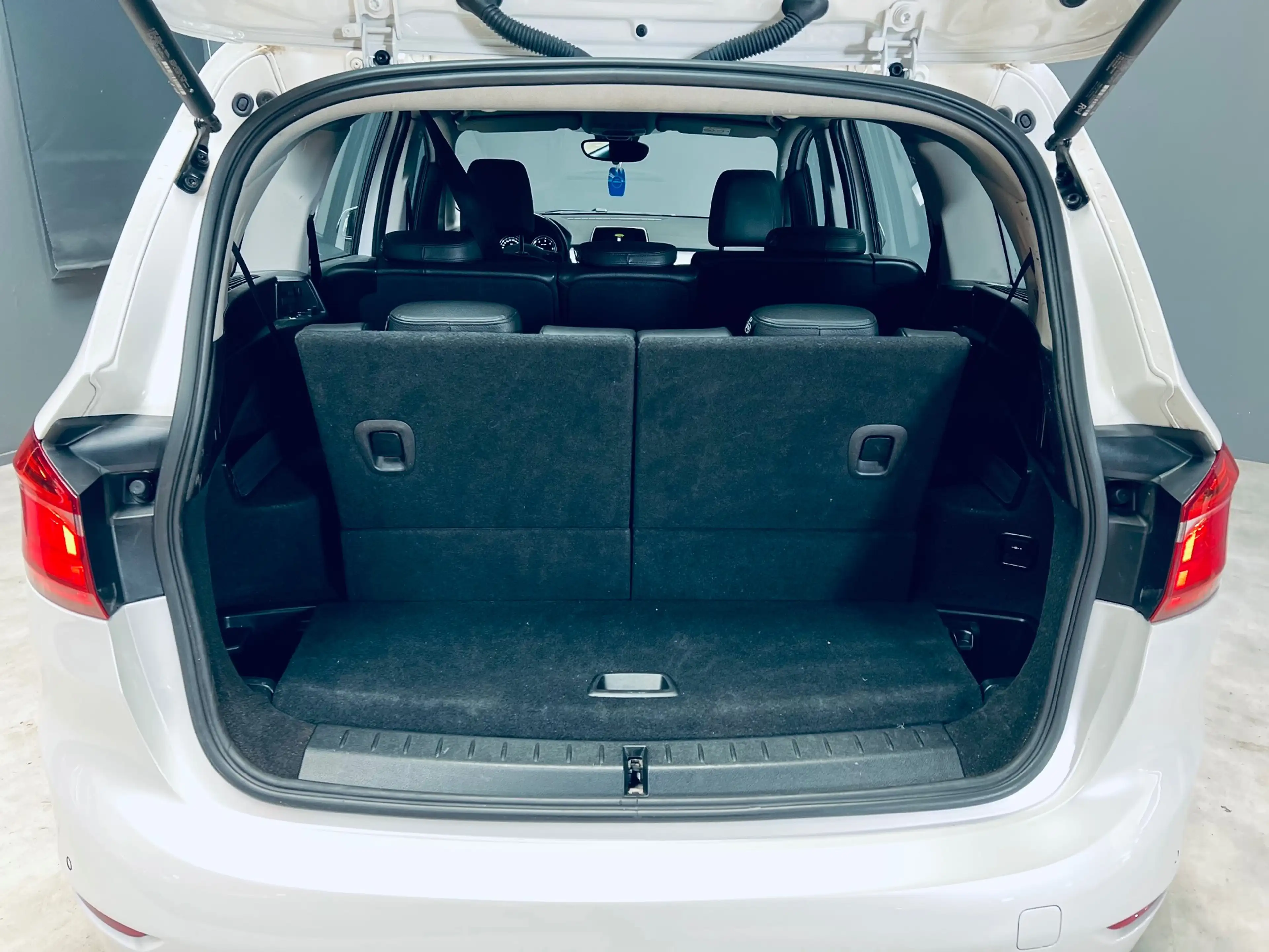 BMW 216 d Gran Tourer **AUTOMATIQUE**7 PLACES**CARNET COMPLET** — photo 10