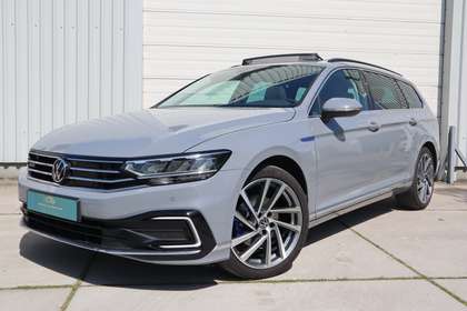 Volkswagen Passat Variant 1.4 TSI GTE Bus. Pan-dak/Carplay/Ergo €251,-p/m