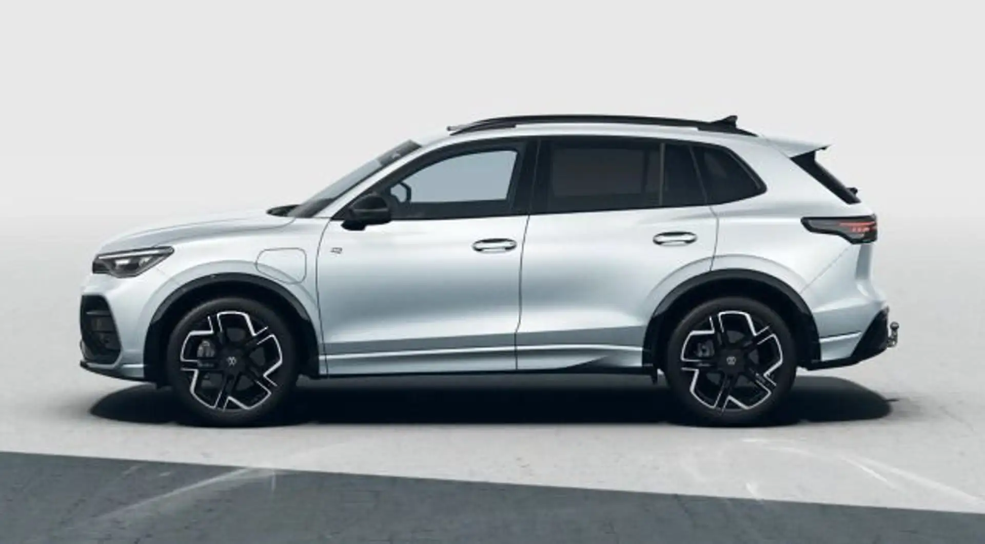 Volkswagen Tiguan R-Line 1.5 eHybrid AHK*PANO*HD-MATRIX* Silber - 2