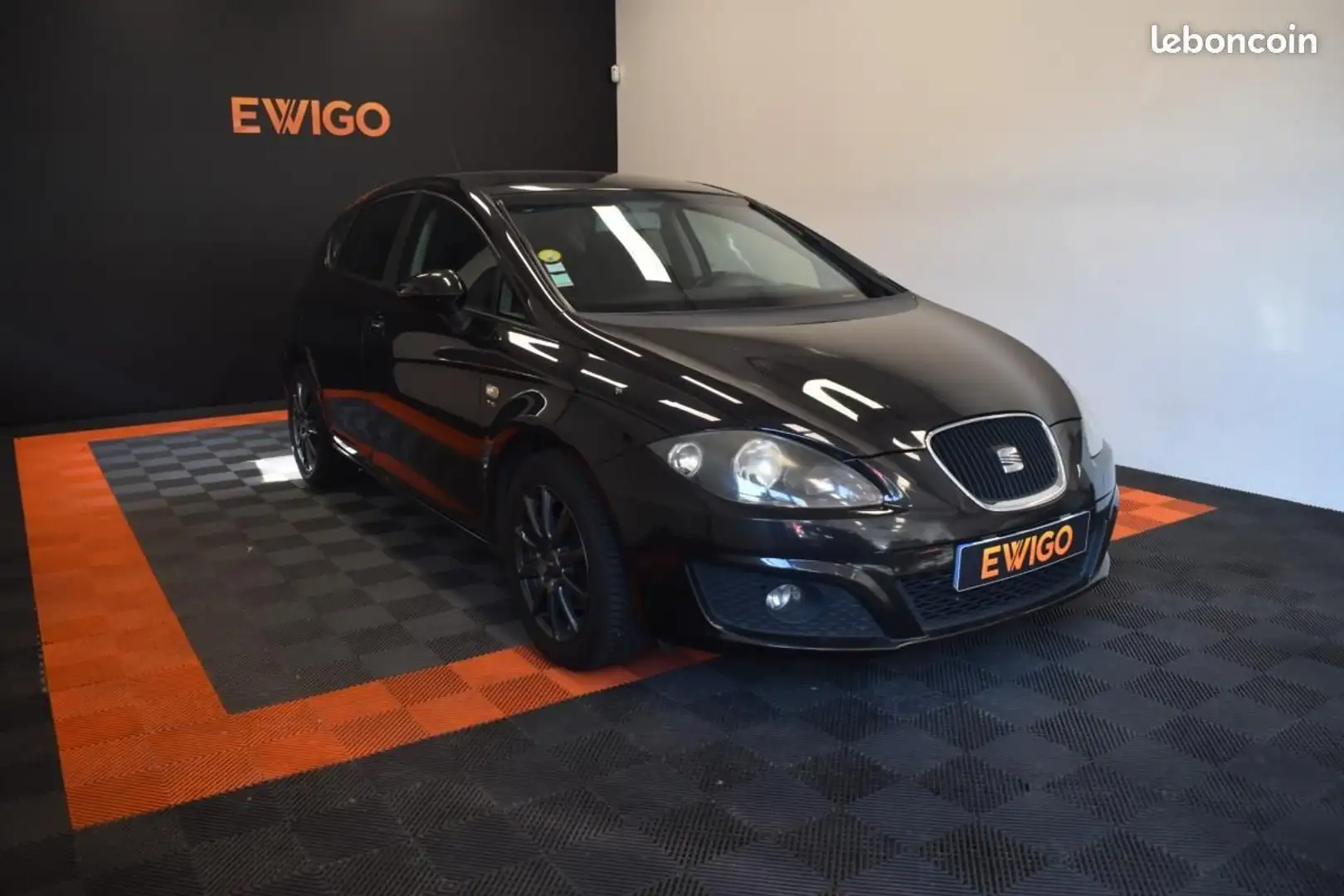 SEAT Leon 1.4 TSI 125ch SUIVI GARANTIE 6 A 60 MOIS Siyah - 1