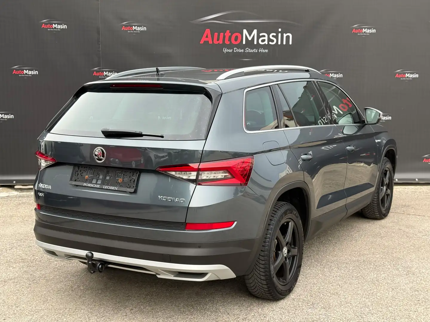 Skoda Kodiaq 2,0 TDI SCR 4x4 Scout Gris - 2