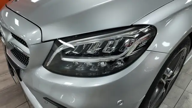 Mercedes-Benz C-Class view 10