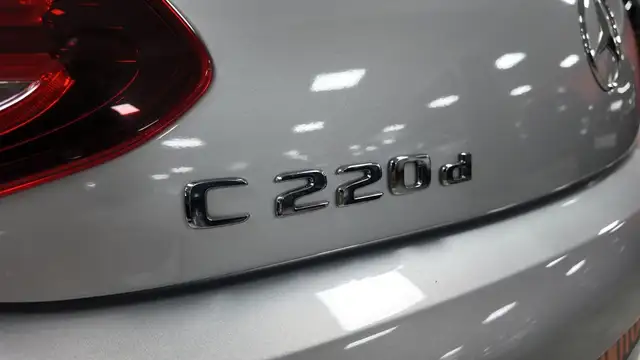 Mercedes-Benz C-Class view 14