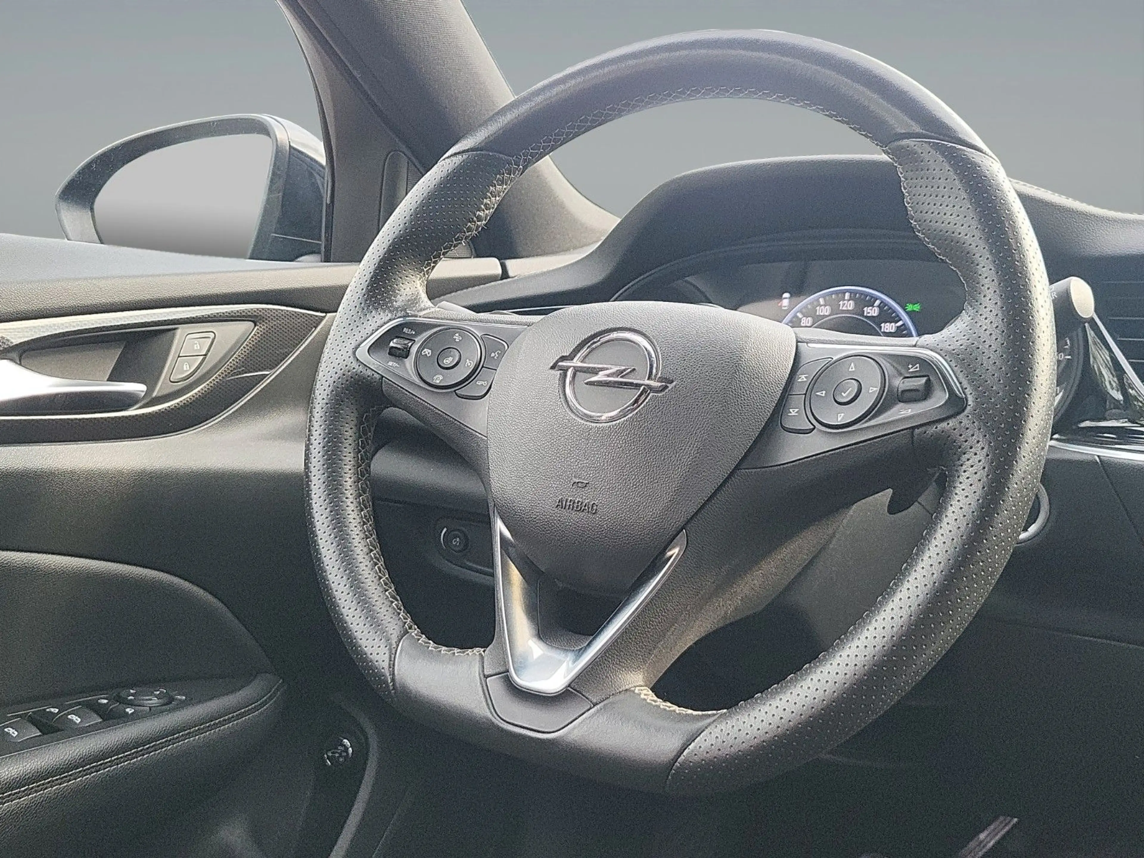 Opel Insignia B ST Premium "Ultimate" 1-Hand/Garantie — photo 14