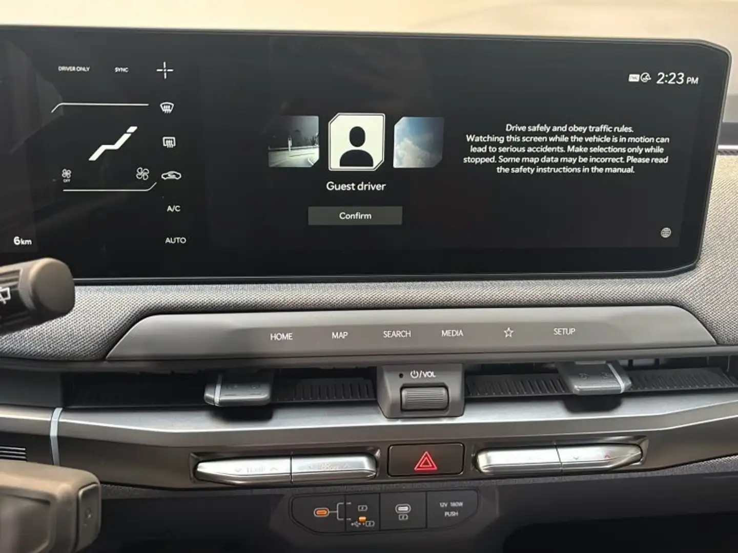 Kia EV3 Earth 81,4 kWh Gris - 2
