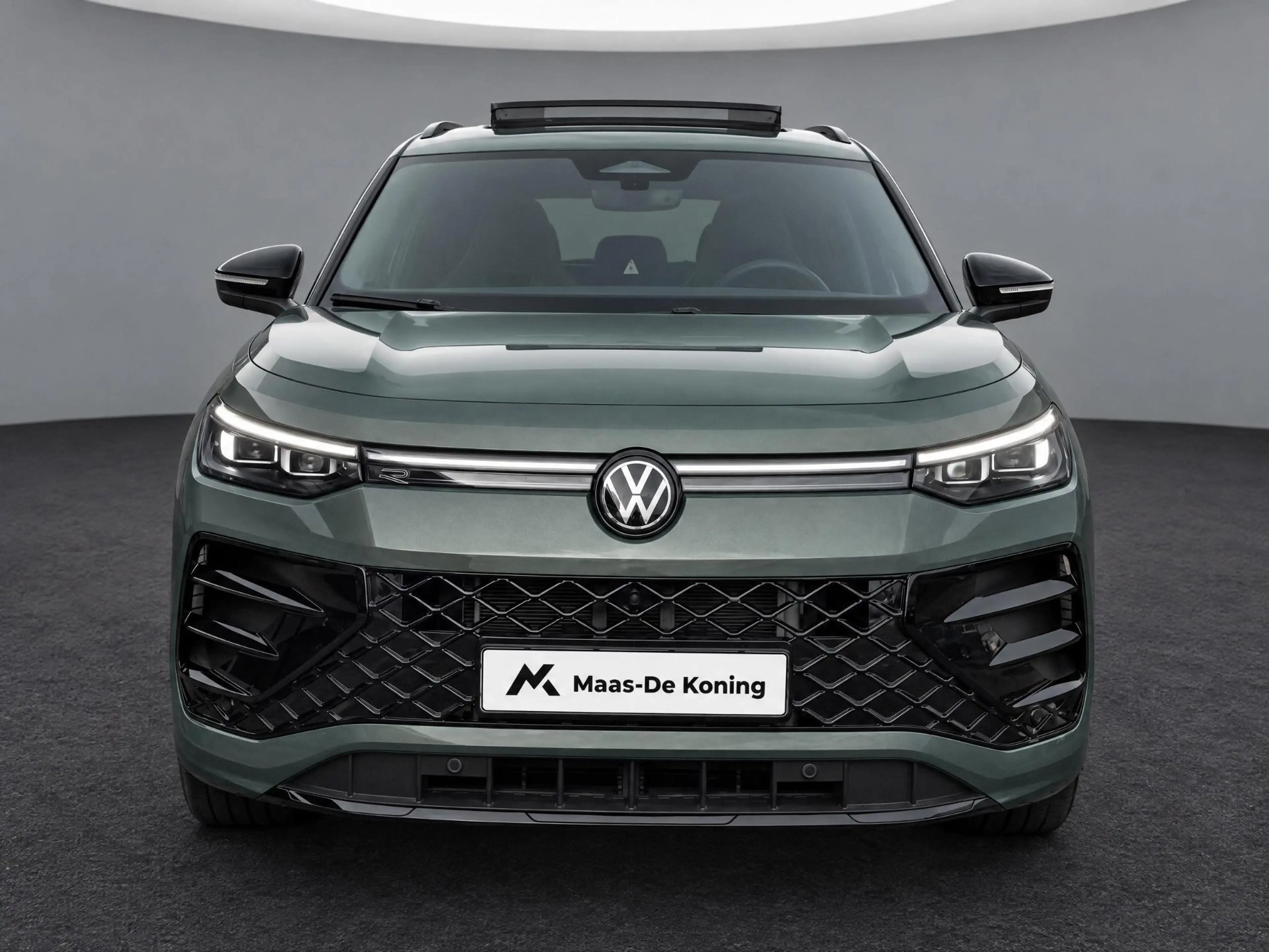 Volkswagen Tayron 1.5 eHybrid 272pk DSG R-Line Edition · Panoramadak — photo 2