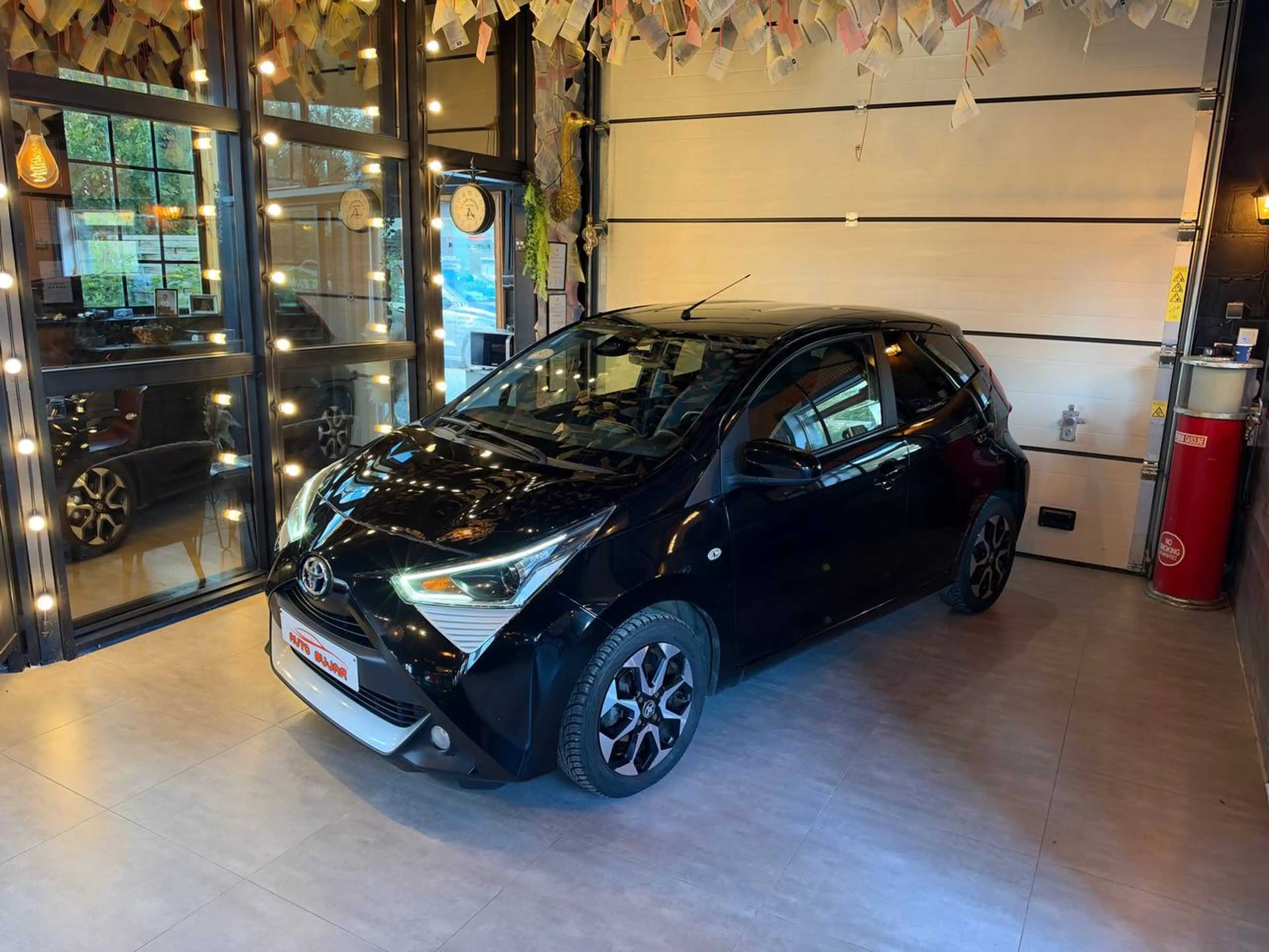 Toyota Aygo Aygo 1.0i VVT-i **LEZ 2035 + CAMERA + CARPLAY** — photo 2