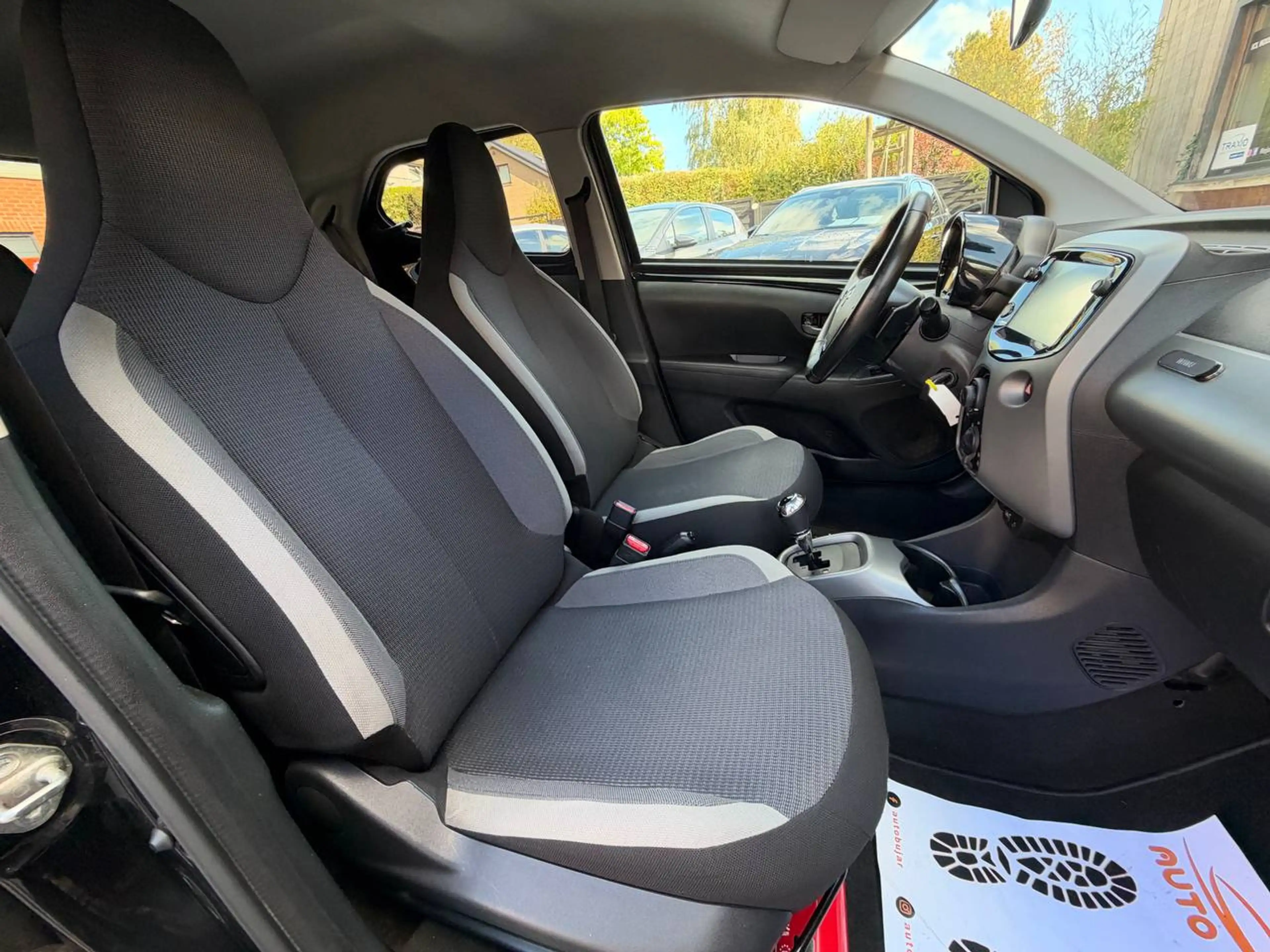 Toyota Aygo Aygo 1.0i VVT-i **LEZ 2035 + CAMERA + CARPLAY** — photo 11