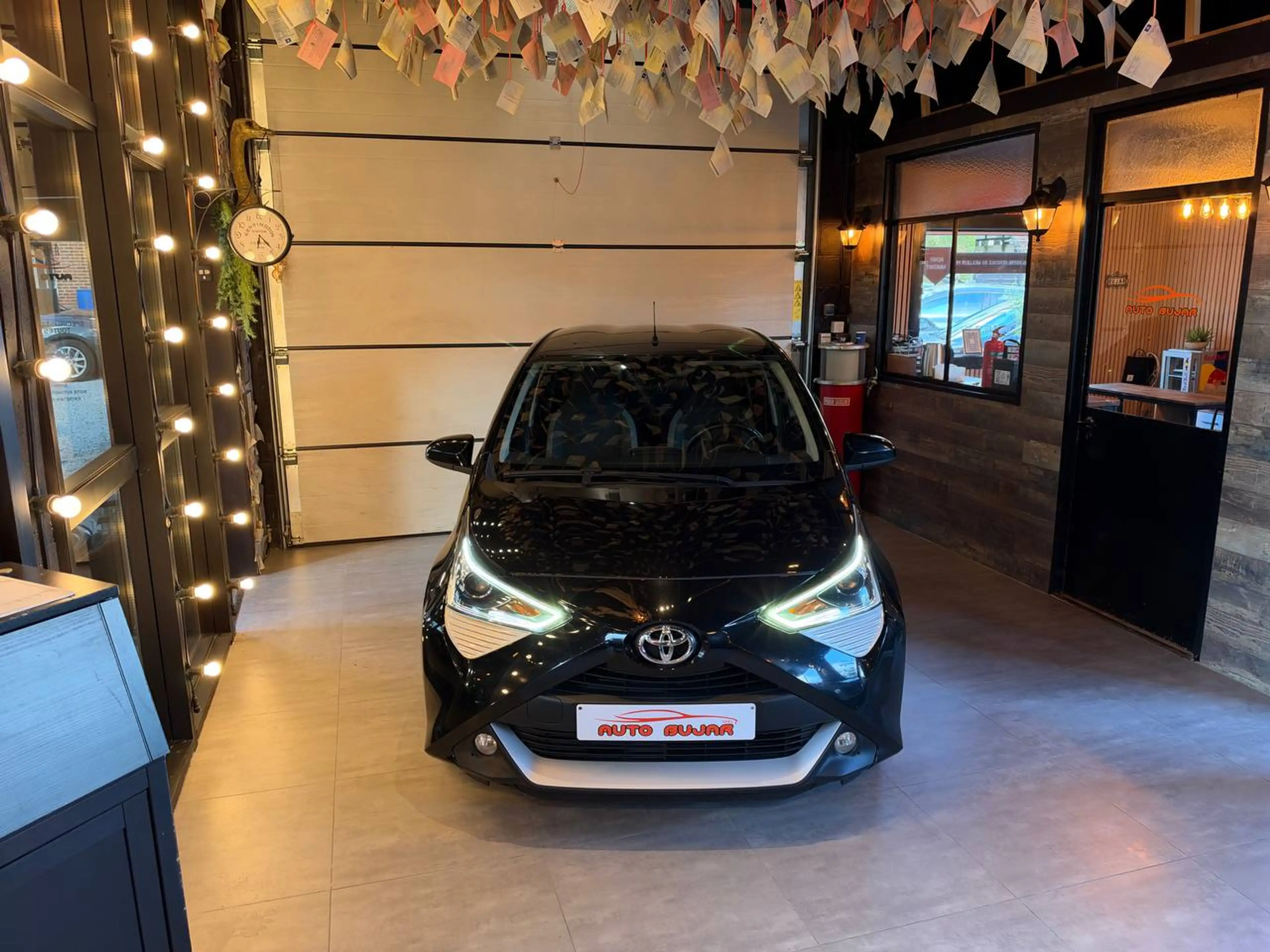 Toyota Aygo Aygo 1.0i VVT-i **LEZ 2035 + CAMERA + CARPLAY** — photo 10