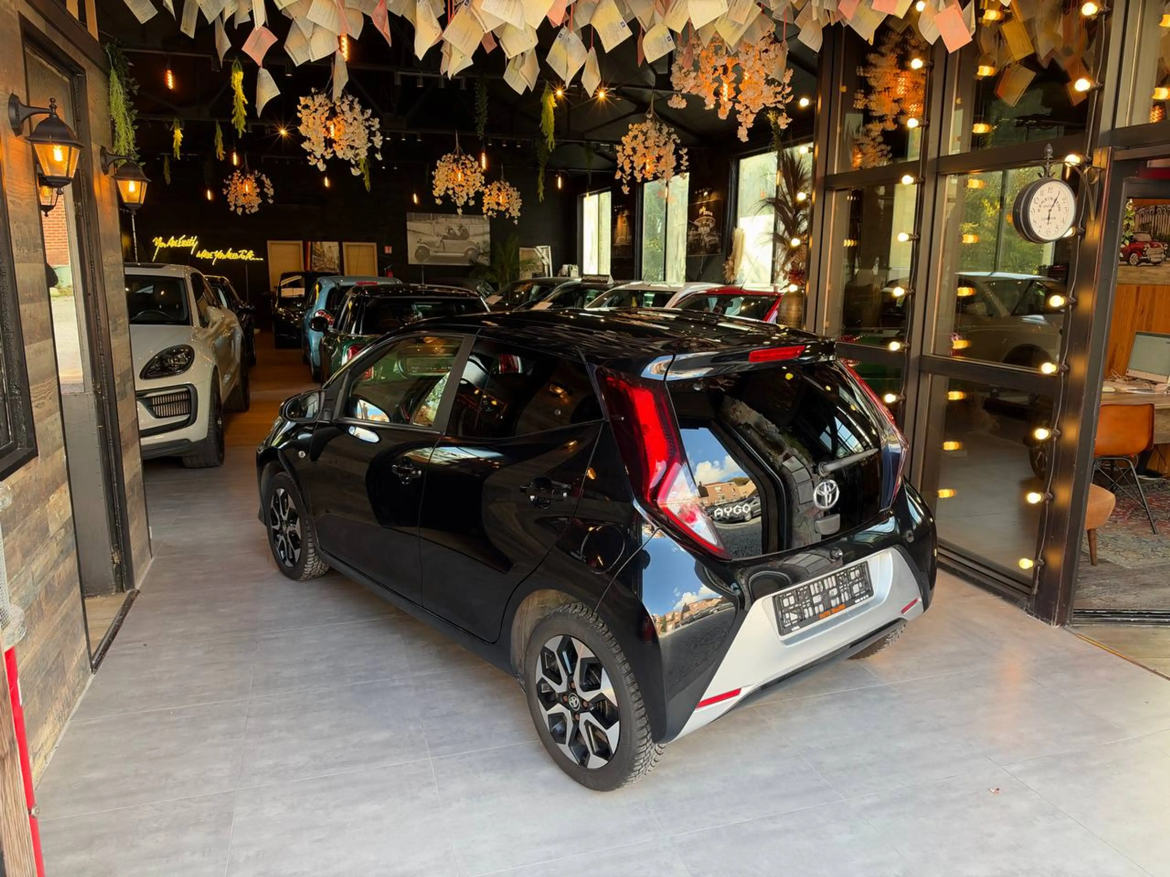 Toyota Aygo Aygo 1.0i VVT-i **LEZ 2035 + CAMERA + CARPLAY** — photo 3