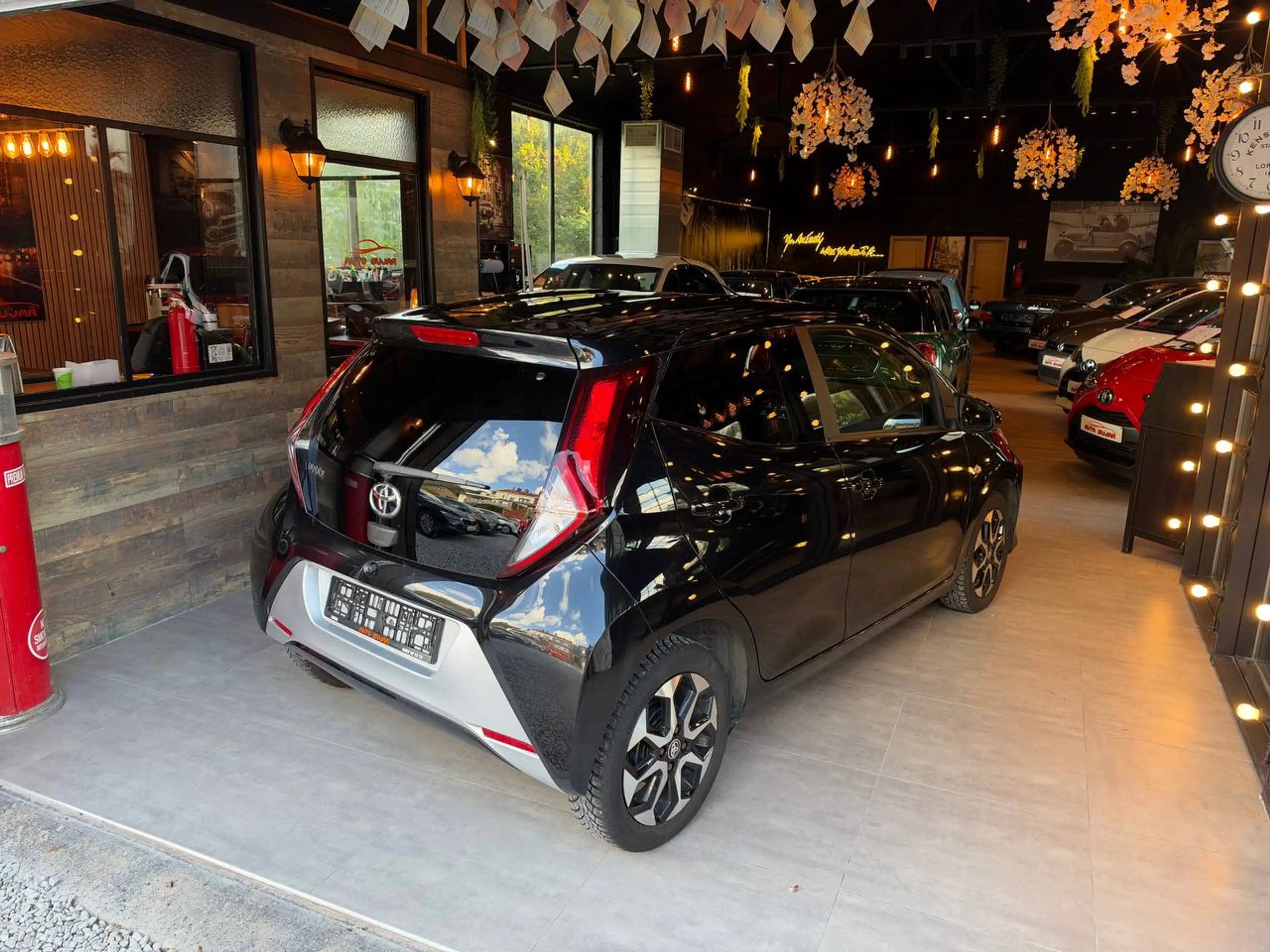 Toyota Aygo Aygo 1.0i VVT-i **LEZ 2035 + CAMERA + CARPLAY** — photo 8
