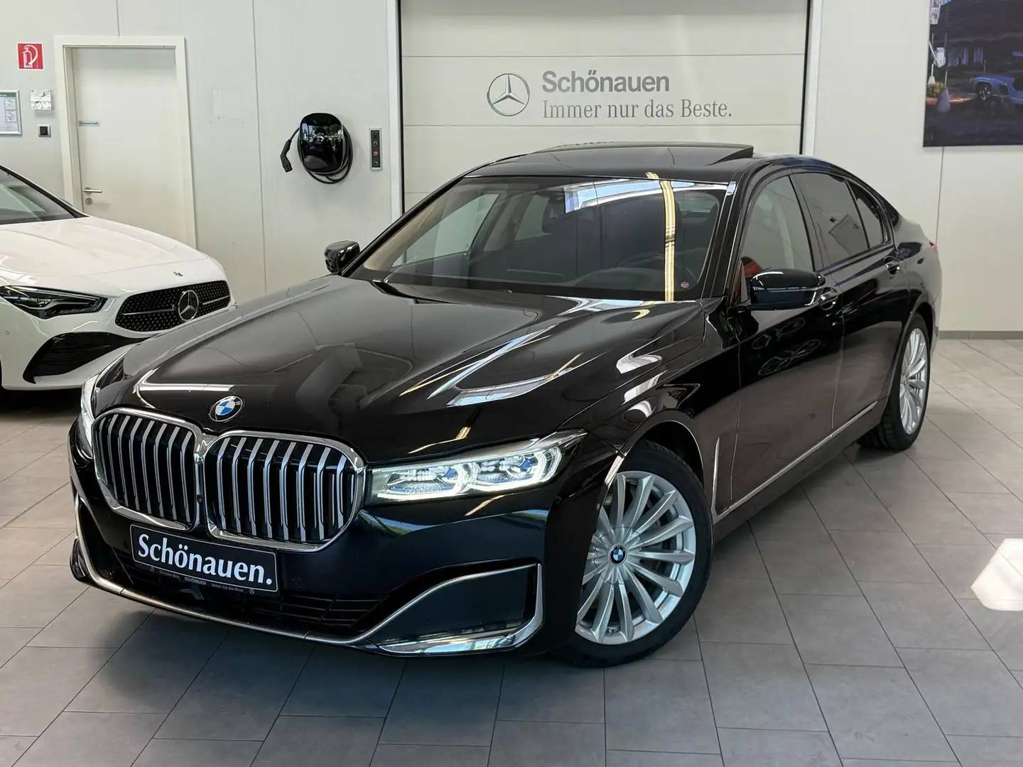 BMW 740 d xDrive ExecutiveDrivePro+SHD+HARMAN+MASSAG Czarny - 1